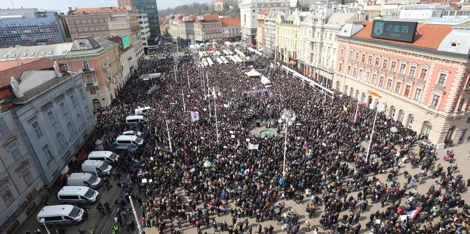 Zagreb, 24.03.2018 - Graðanska inicijativa Hrvatska protiv Istanbulske konvencije organizirala je prosvjed protiv ratifikacije Istanbulske konvencije u Hrvatskom saboru. foto HINA/Lana SLIVAR DOMINIÆ/ ik