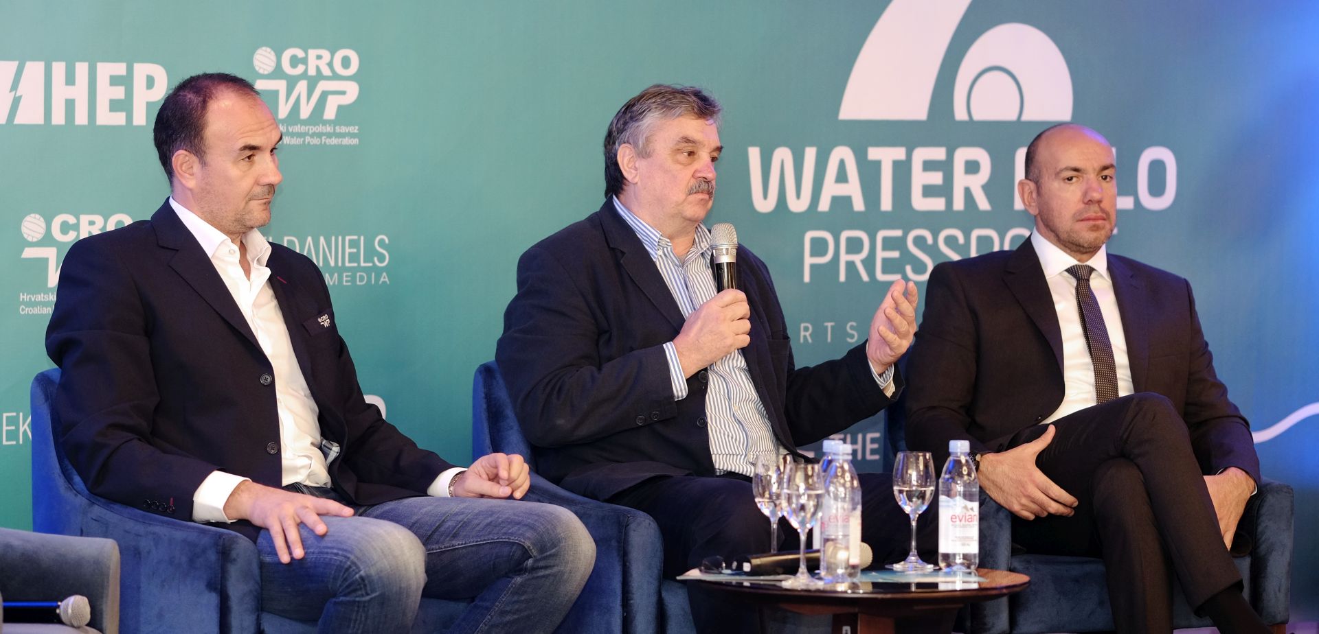 Zagreb, 26.03.2018. - Hrvatski vaterpolski savez organizira konferenciju za medije na kojoj će predstaviti Opatijsku inicijativu u kojoj sudjeluje 5 Saveza ekipnih sportova, s prijedlozima i rješenjima za nadogradnju sustava financiranja sporta, a posebno klubova kao temelj opstanka i uspjeha svih nacionalnih saveza.
Na fotografiji Perica Bukić, Ratko Rudić, Ivica Tucak.
foto HINA/ Edvard ŠUŠAK/ es