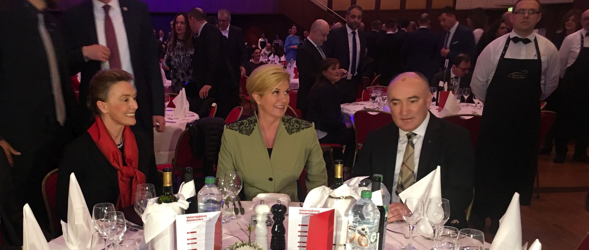Bad Homburg, 24.03.2018 - Potpredsjednica Vlade i ministrica vanjskih i europskih poslova Marija Pejèinoviæ Buriæ i predsjednica Kolinda Grabar-Kitaroviæ na tradicionalnoj dodjeli nagrada Veèernjakova domovnica u Bad Homburgu.
foto HINA/ MVEP/ ik