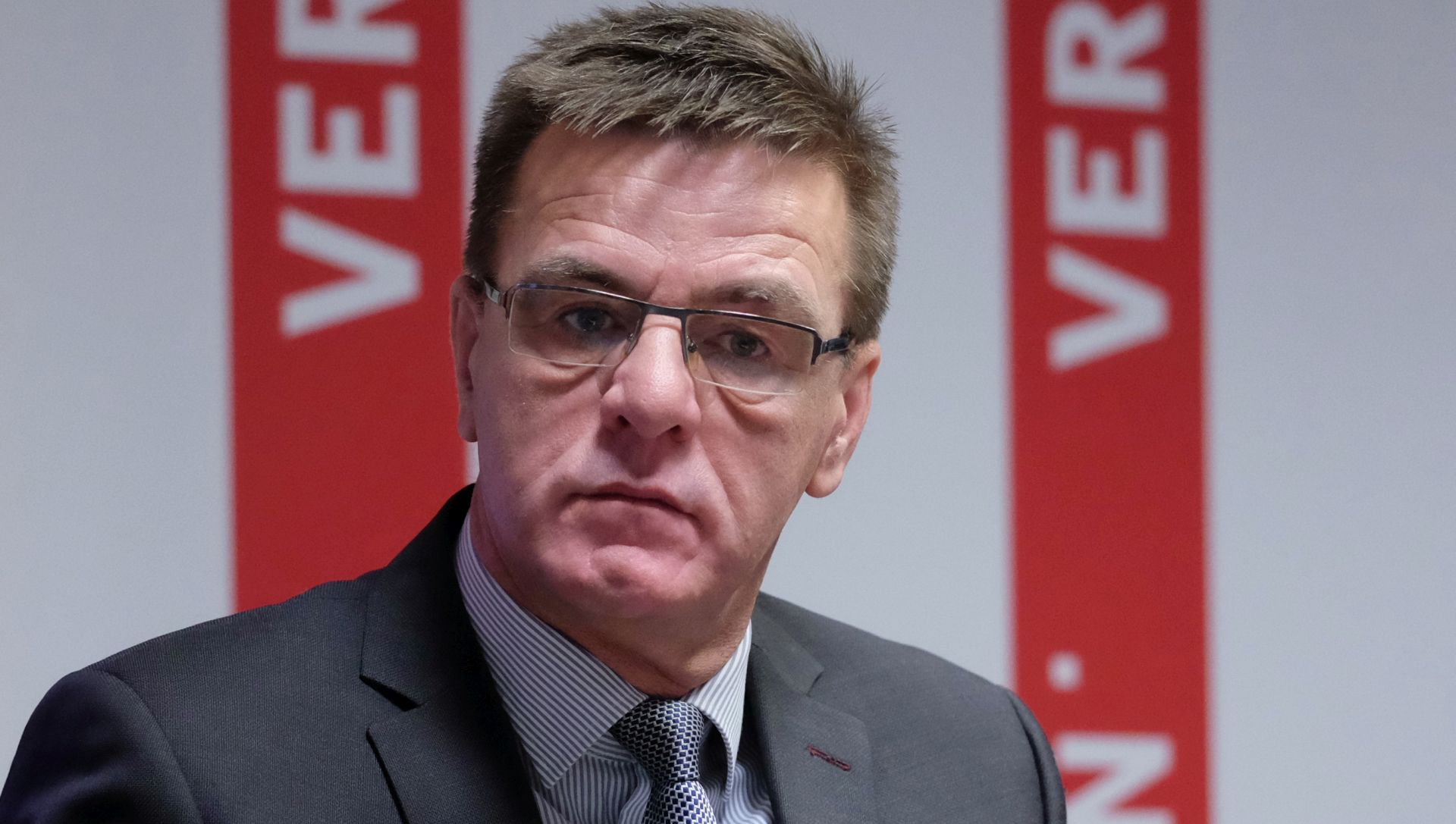 Zagreb, 13.03.2018. - Panel diskusija pod nazivom "Politika i moral" održala se u okviru VERN Foruma, a o toj temi diskutirali su saborski zastupnik HDZ-a Ante Babić, profesor na Hrvatskom katoličkom sveučilištu Stjepo Bartulica, saborski zastupnik SDP-a Ivo Jelušić, profesor na Fakultetu političkih znanosti Dejan Jović te profesor na Pravnom fakultetu i saborski zastupnik Mosta Robert Podolnjak .
Na fotografiji Ante Babić.
foto HINA/ Edvard ŠUŠAK/ es