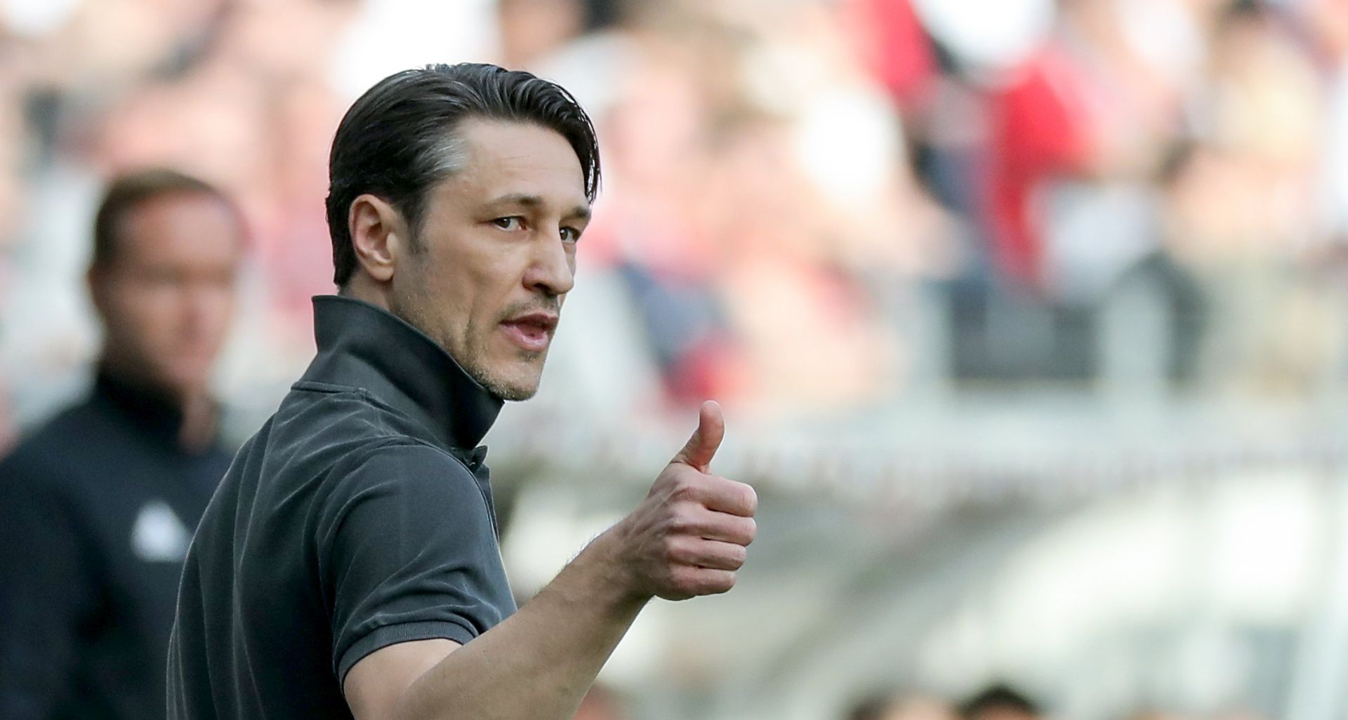 epa06655487 Frankfurt's head coach Niko Kovac reacts during the German Bundesliga soccer match between Eintracht Frankfurt and TSG 1899 Hoffenheim in Frankfurt Main, Germany, 08 April 2018.  EPA/ARMANDO BABANI EMBARGO CONDITIONS - ATTENTION: Due to the accreditation guidelines, the DFL only permits the publication and utilisation of up to 15 pictures per match on the internet and in online media during the match.