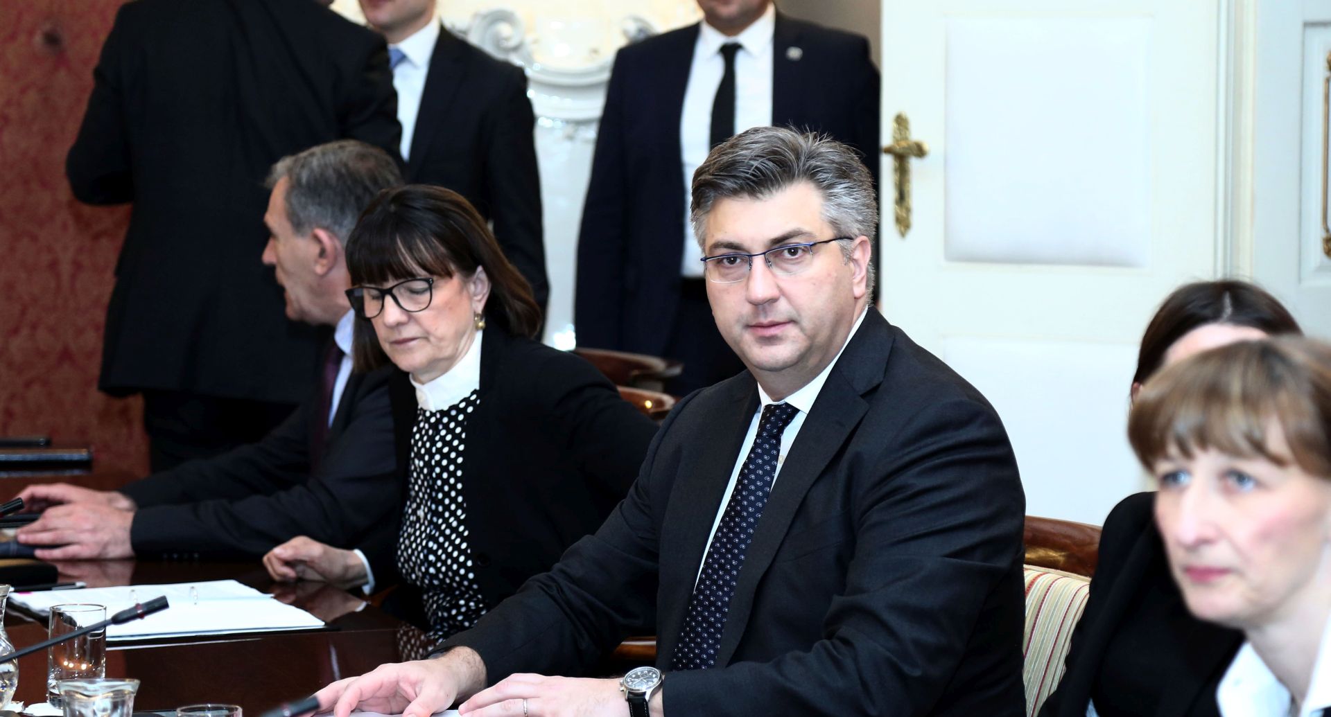 Zagreb,17.04.2018 - Zatvorena sjednica Vlade Republike Hrvatske. Na slici premijer Andrej Plenković.
foto HINA/ Tomislav PAVLEK/ ua