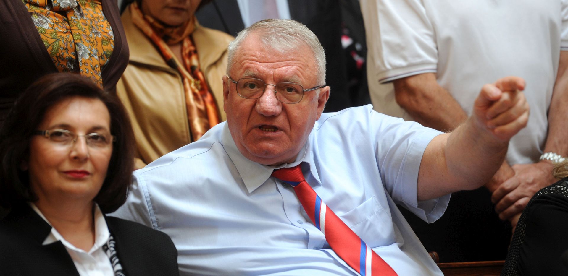 Beograd, 19.04.2018 - Srbijanski zastupnik Vojislav eelj sa stranaèkim kolegama odrao je konferneciju za novinare u Skuptini Srbije u Beogradu.
foto HINA/ Tanjug/ Filip Krinaèniæ/ ds