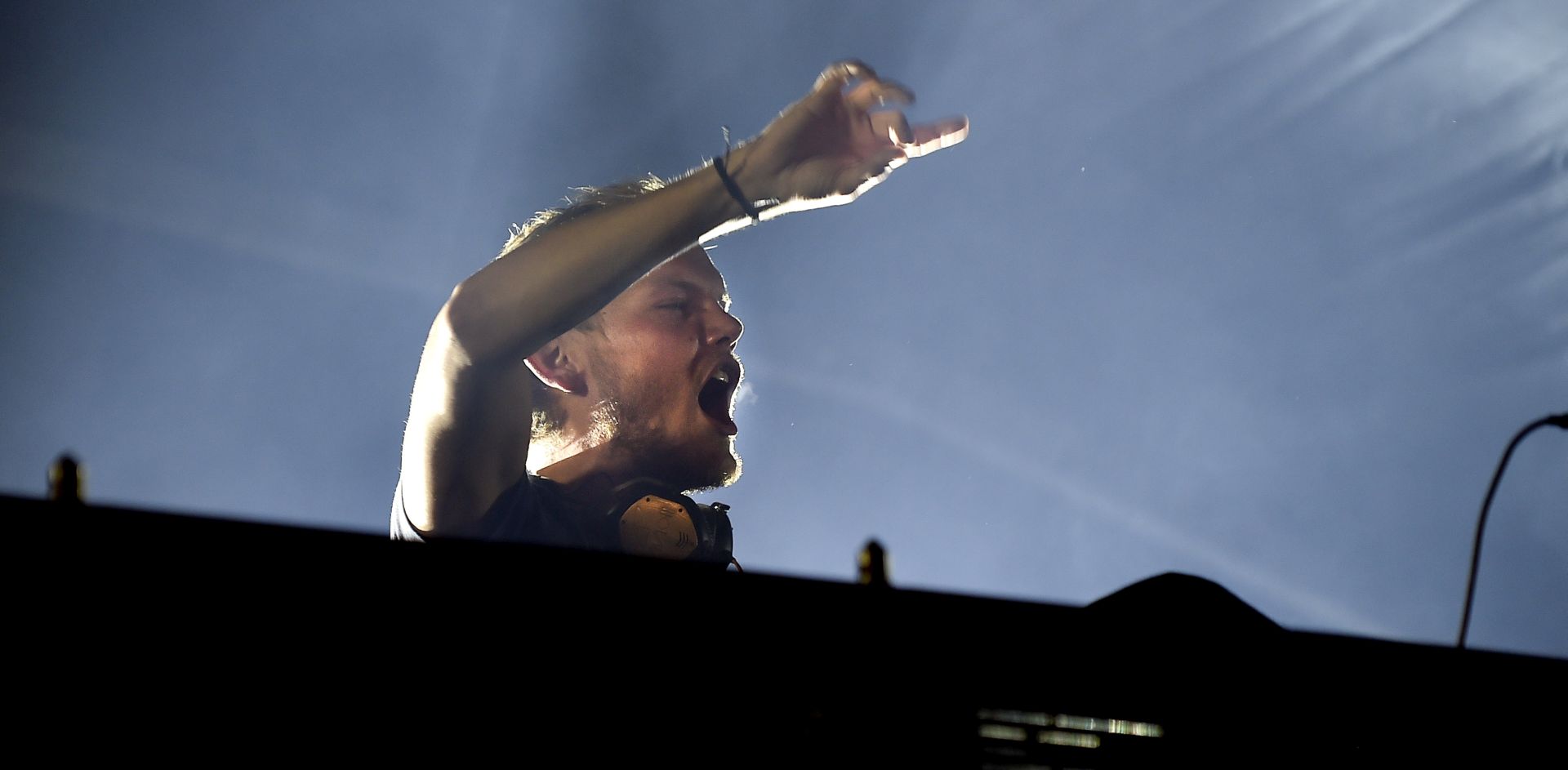 epa06682043 (FILE) - Swedish musician, DJ, remixer and record producer Avicii (Tim Bergling) performs at Pildammsparken in Malmo, southern Sweden, 05 August 2016. According to media reports on 20 April 2018, it was confirmed that Avicii died in Muscat, Oman.  EPA/BJOERN LINDGREN SWEDEN OUT