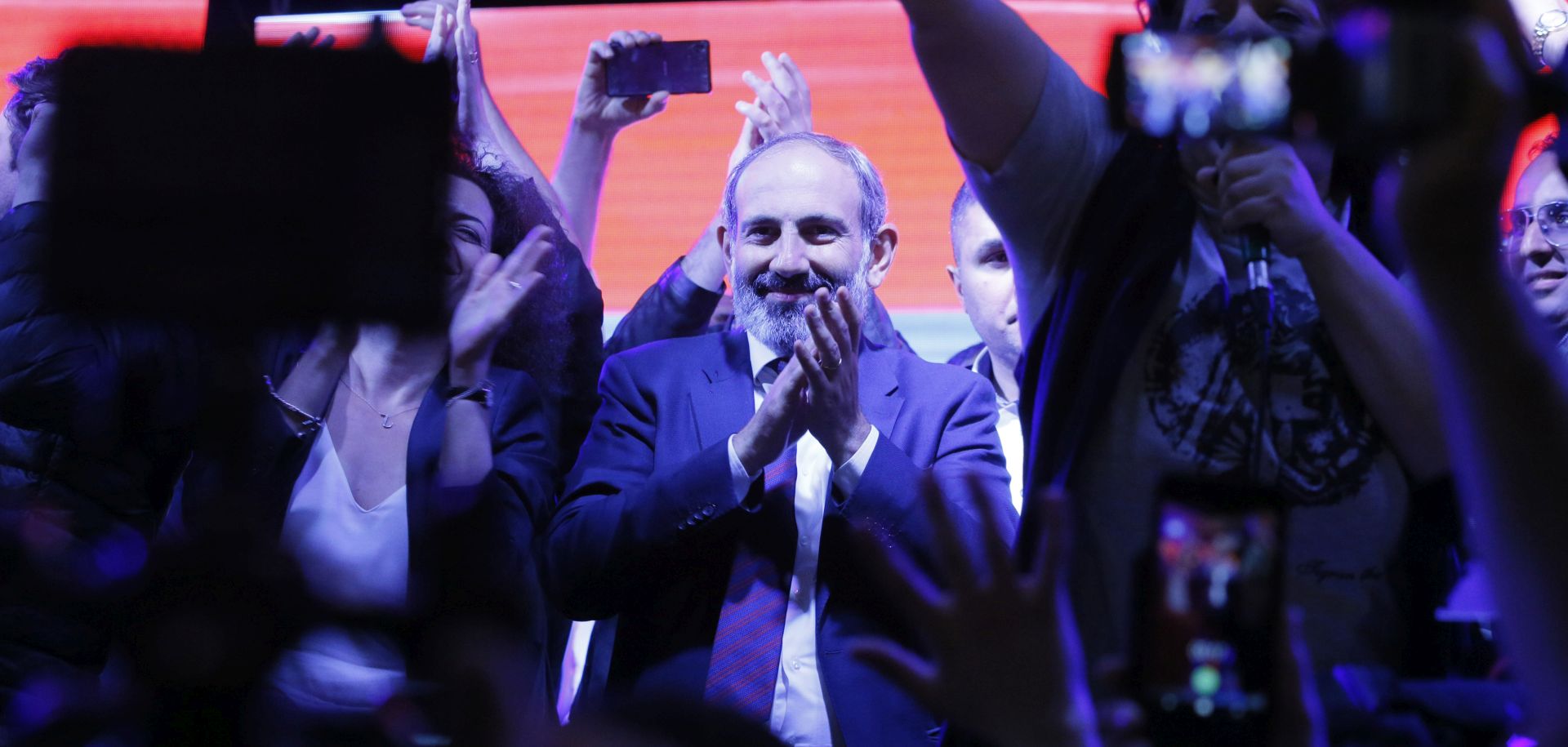 epa06705158 Armenian opposition leader and Armenian parliament member Nikol Pashinyan addresses supporters at an opposition rally in Yerevan, Armenia, 01 May 2018. Opposition supporters demand that the acting prime minister, a representative of the ruling Republican Party of Armenia, be replaced by a people's candidate before early parliamentary elections take place.  EPA/ZURAB KURTSIKIDZE