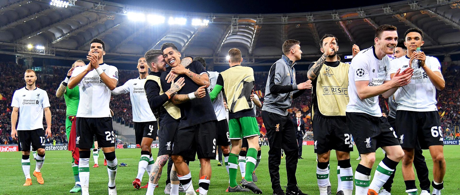 epa06707679 Liverpool players celebrate with fans after the UEFA Champions League semi final, second leg soccer match between AS Roma and Liverpool FC at the Olimpico stadium in Rome, Italy, 02 May 2018. Liverpool won 7-6 on aggregate.  EPA/ETTORE FERRARI