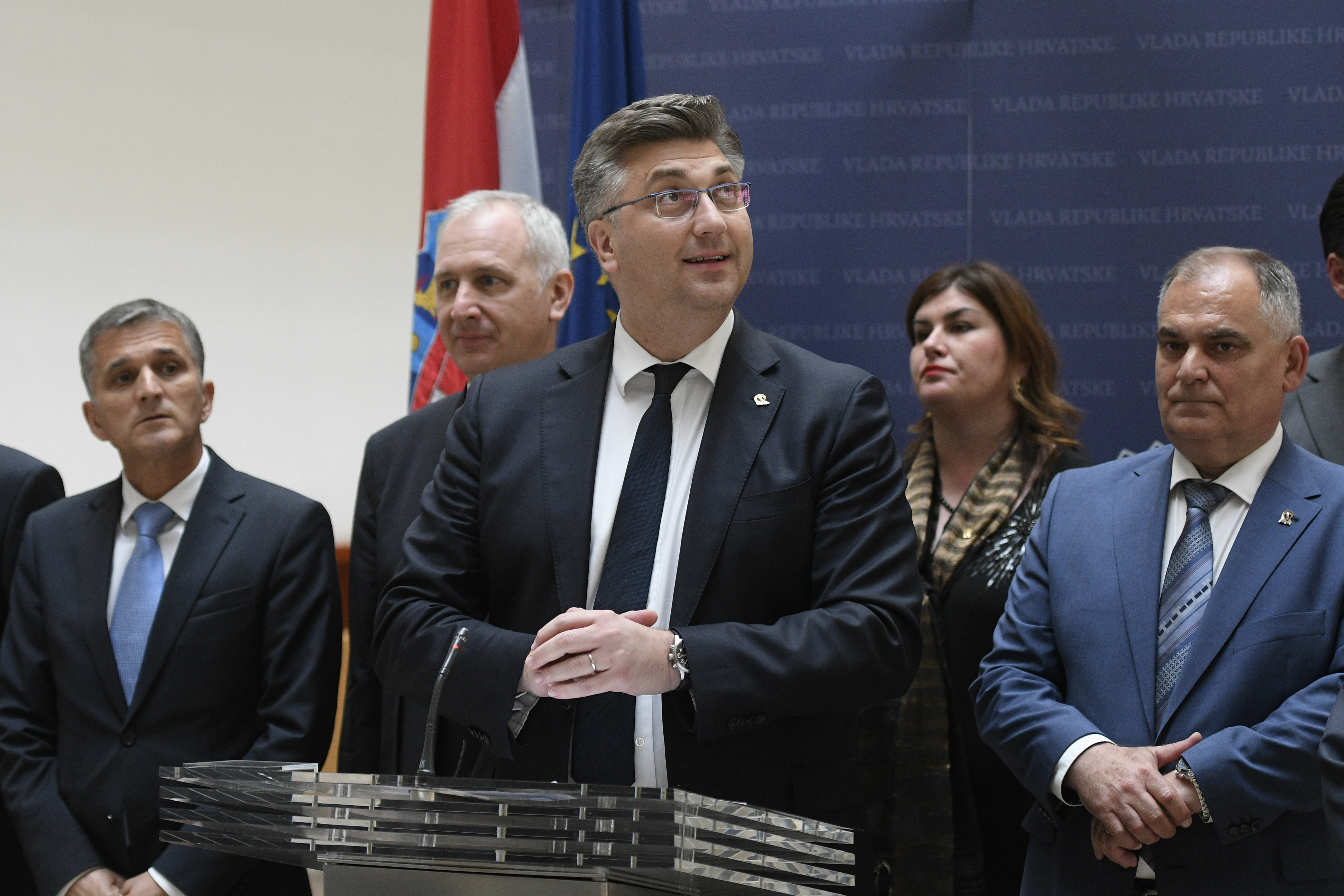 Split, 4.5.2018 - Tiskovna konferencija nakon sjednice Vlade RH u Splitu. Na slici Andro Krstuloviæ Opara, Gabrijela alac, Andrej Plenkoviæ i Blaenko Boban.
foto HINA/ Mario STRMOTIÆ/ ua