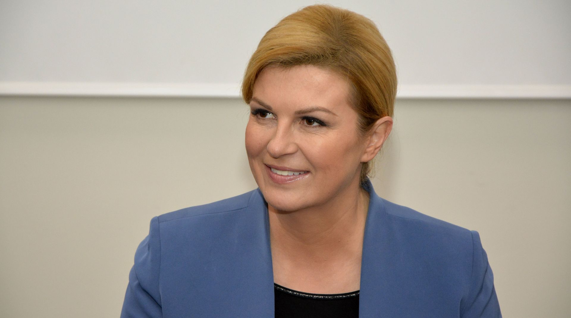 Mostar, 14.5.2018 - Hrvatska predsjednica Kolinda Grabar Kitaroviæ odrala je na mostarskom sveuèilitu predavanje o potpori Hrvatske briselskom putu drava jugoistoène Europe.
foto HINA/ FENA/ Emanuel Soca/ ua