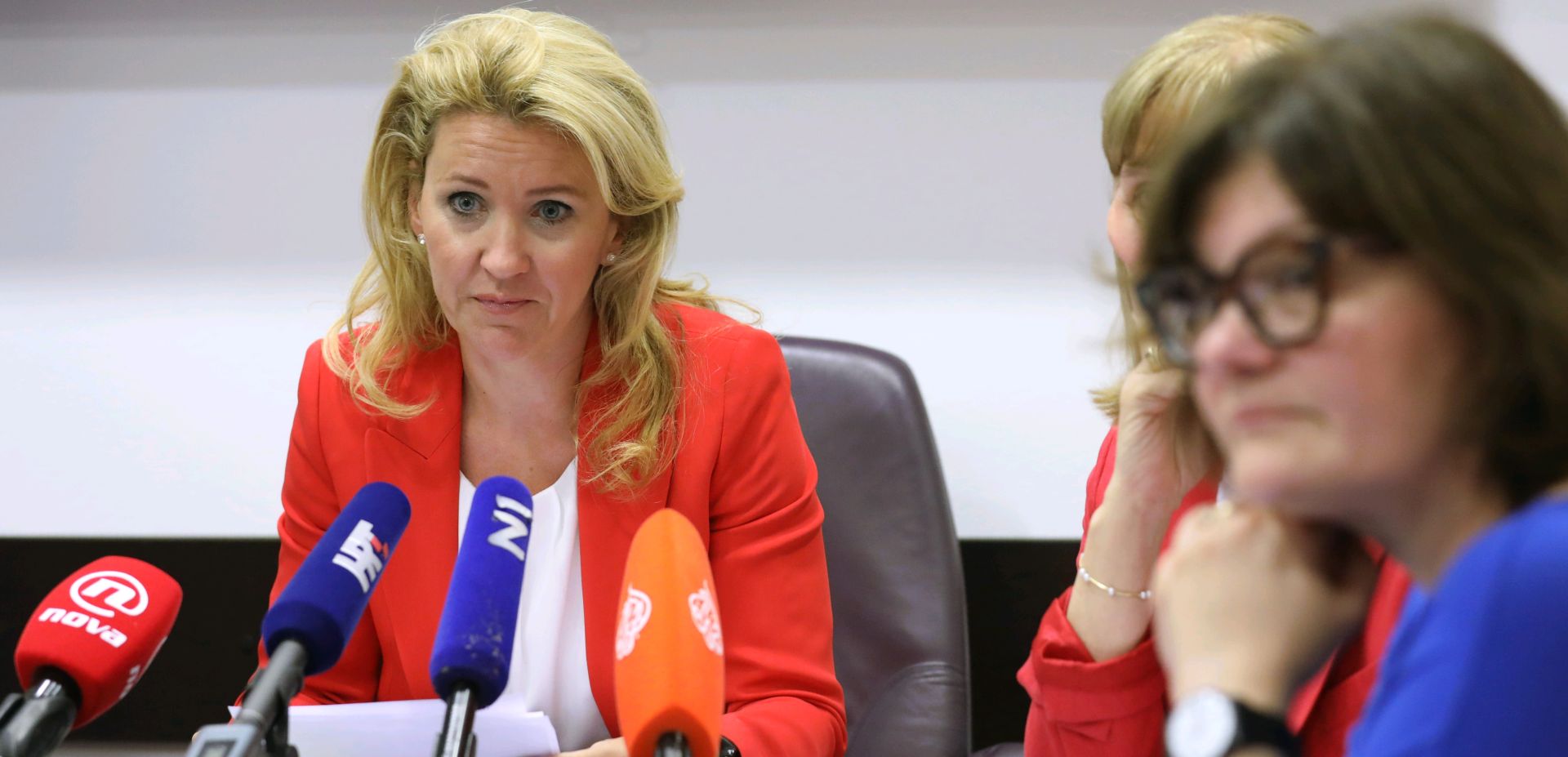 Zagreb, 18.05.2018. - Sjednica Povjerenstva za odluèivanje o sukobu interesa. Na fotografiji predsjednica Povjerenstva Nataa Novakoviæ. foto HINA/ Lana SLIVAR DOMINIÆ/ lsd