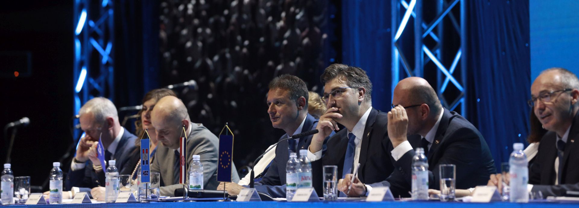 Zagreb, 26.5.2018 - XVIII. Opći izvještajni sabor HDZ-a. Na slici Gordan Jandroković, Andrej Plenković, Damir Krstičević..
Foto HINA/ Dario GRZELJ/ dag