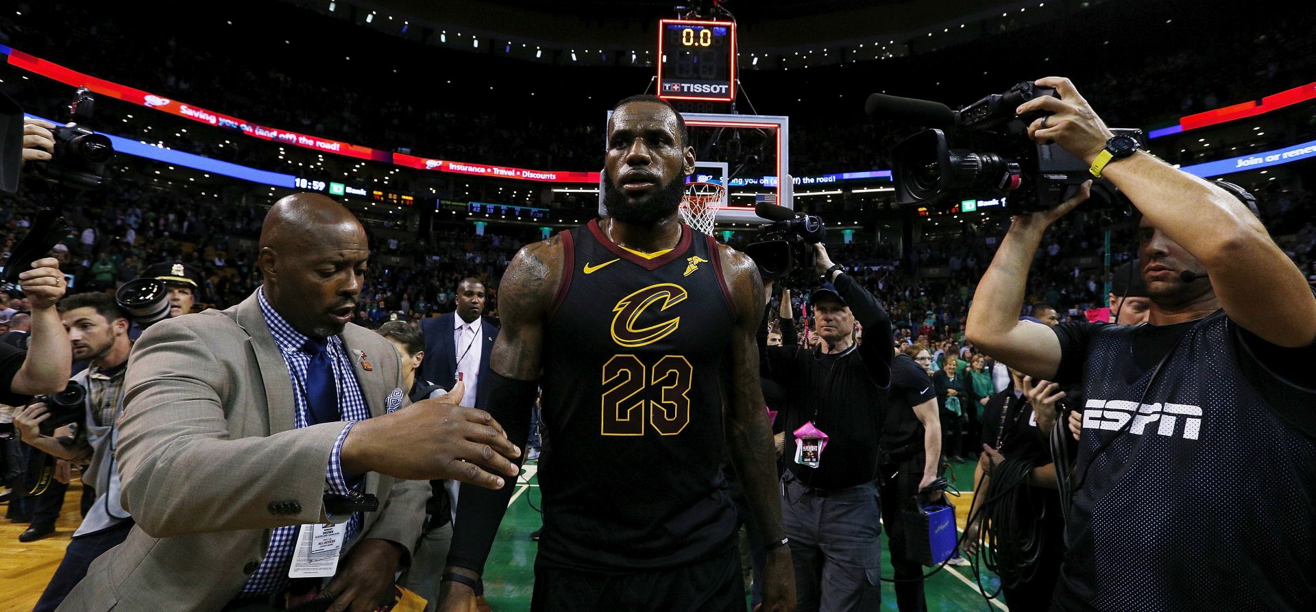 epaselect epa06768019 Cleveland Cavaliers forward LeBron James walks on the court after the Cleveland Cavaliers defeated the Boston Celtics in game seven of the Eastern Conference Finals at the TD Garden in Boston, Massachusetts, USA 27 May 2018. The Cleveland Cavaliers will go on to face the Western Conference Champions in the NBA Finals.  EPA/CJ GUNTHER  SHUTTERSTOCK OUT