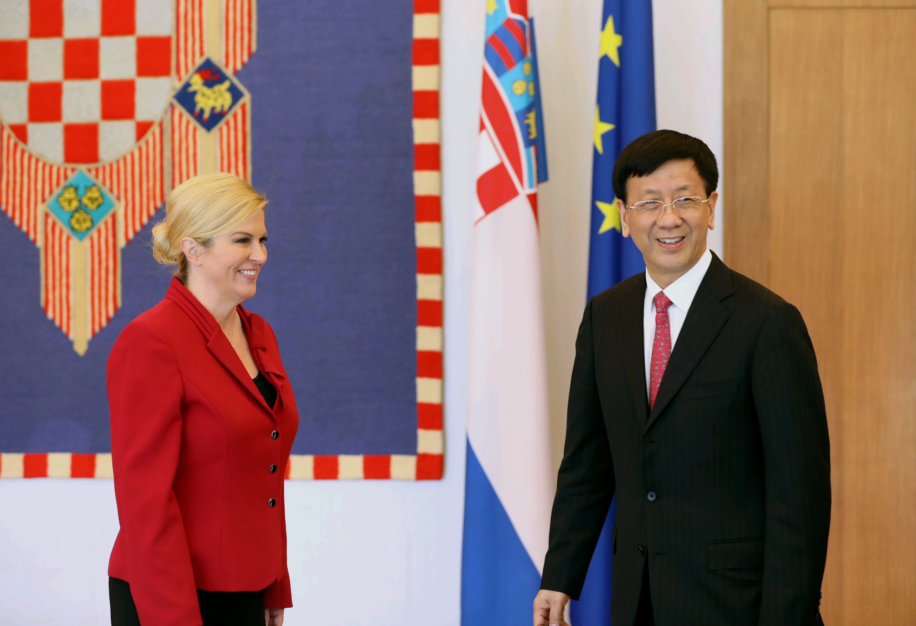 Zagreb, 17.05.2018. - Predsjednica Republike Hrvatske Kolinda Grabar-Kitaroviæ primila je potpredsjednika Stalnoga odbora kineskoga Nacionalnoga kongresa Caa Jianminga s izaslanstvom. Na fotografiji Kolinda Grabar-Kitaroviæ, Cao Jianming. foto HINA/ Lana SLIVAR DOMINIÆ/ lsd