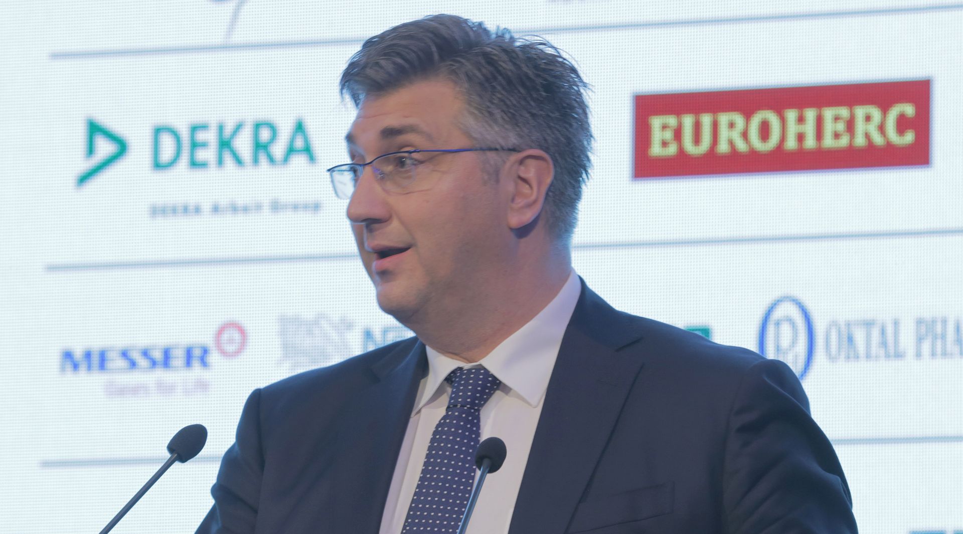 Zagreb,12.06.2018 -Tema ovogodišnjeg Dana poduzetnika je "Nove prilike za novo desetljeće", a u okviru tog skupa održana je i panel rasprava o investicijama u Hrvatskoj i mogućnostima za njihovu uspješnu realizaciju. Na slici Andrej Plenković.
foto HINA/ Tomislav PAVLEK /tp