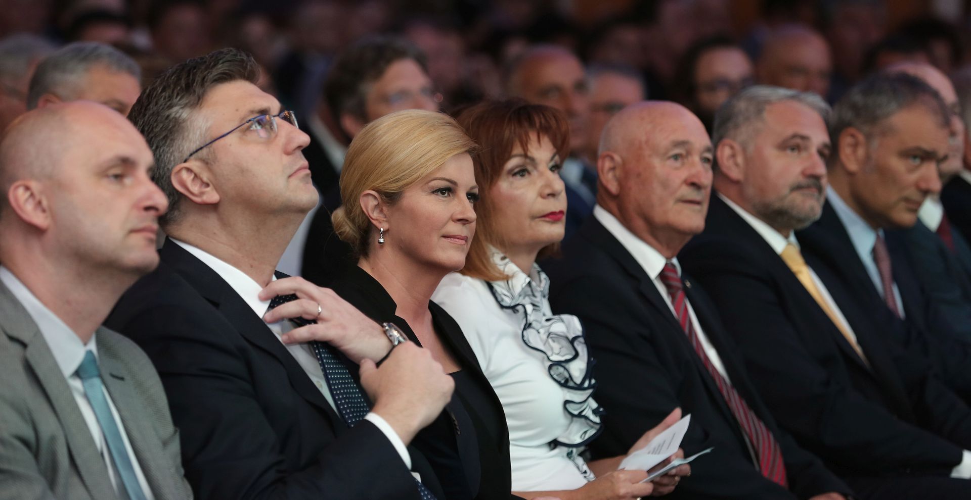 Zagreb,12.06.2018 -Tema ovogodišnjeg Dana poduzetnika je "Nove prilike za novo desetljeće", a u okviru tog skupa održana je i panel rasprava o investicijama u Hrvatskoj i mogućnostima za njihovu uspješnu realizaciju. Na slici Tomislav Tolušić,Andrej Plenković,Kolinda Grabar Kitarović,Gordana Deranja,Branko Roglić,Davor Majetić i Emil Tedeschi.
foto HINA/ Tomislav PAVLEK /tp