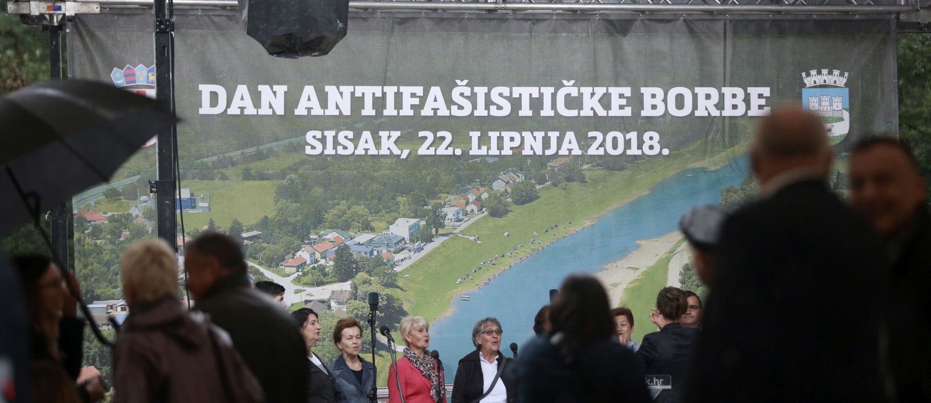 Brezovica, 22.6.2018 - Svečano obilježavanje Dana antifašističke borbe u organizaciji Saveza antifašističkih boraca i antifašista Republike Hrvatske (SABA RH), Sisačko-moslavačke županije i Grada Siska u šumi Brezovici. 
Foto HINA/ Dario GRZELJ/ dag