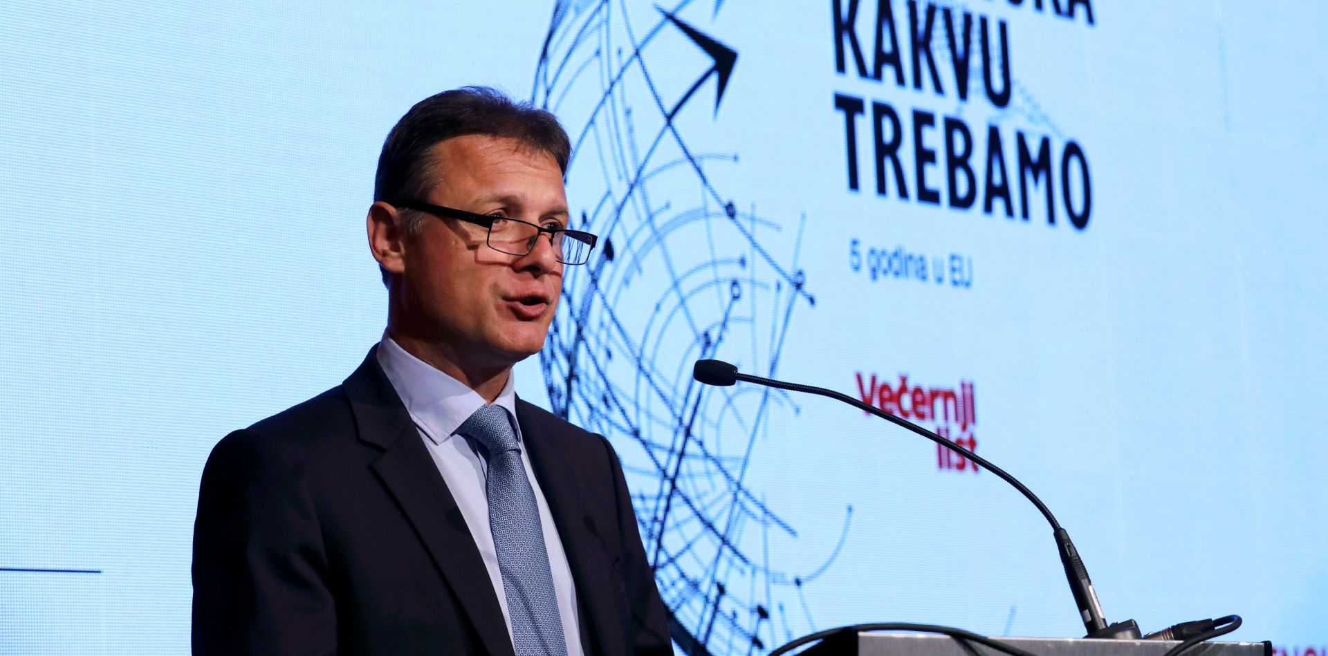 Zagreb, 26.06.2018. - Konferencija "Hrvatska kakvu trebamo - 5 godina u EU" u organizaciji Veèernjeg lista. Na fotografiji predsjednik Sabora Gordan Jandrokoviæ. foto HINA/ Lana SLIVAR DOMINIÆ/ lsd
