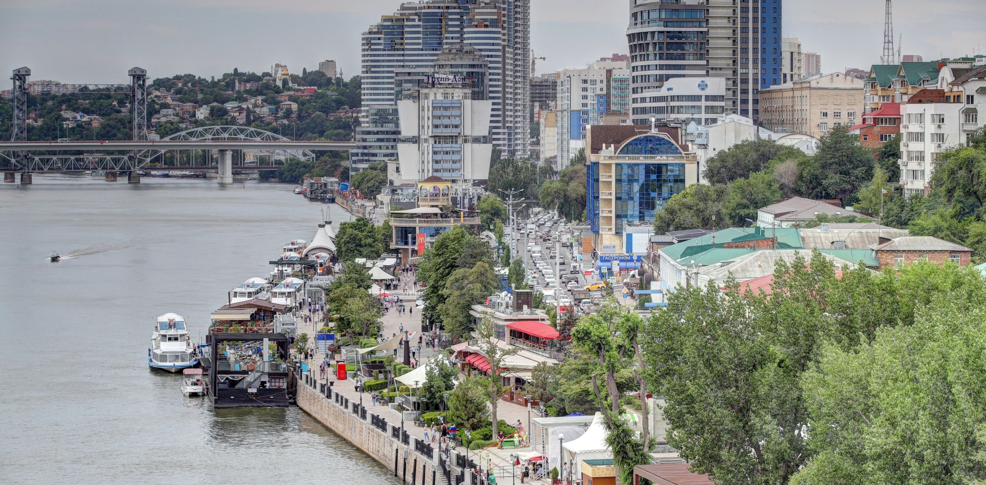 Rostov na Donu, 26.06.2018 - Grad Rostov na Donu u kojem æe se danas odigrati utakmica Svjetskog nogometnog prvnenstva Rusija 2018 izmeðu Islanda i Hrvatske.
foto HINA/ Damir SENÈAR /ds
