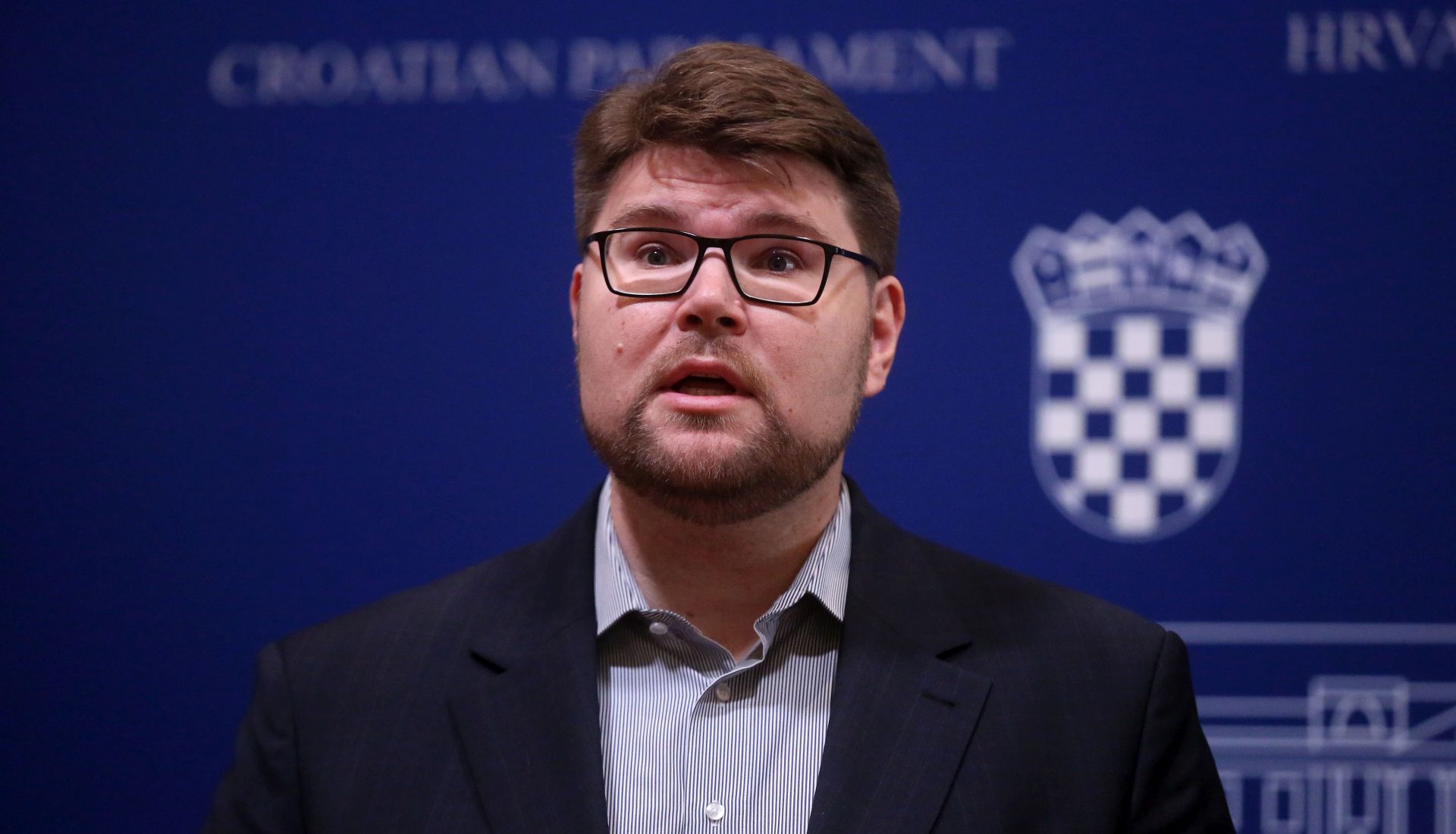 Zagreb,10.07.2018 - Zastupnici Peða Grbin i Silvano Hrelja odrali su konferenciju za medije na temu Prijedlog predsjedniku Vlade RH. Na fotografiji Peða Grbin.
foto HINA / Denis CERIÆ /dc