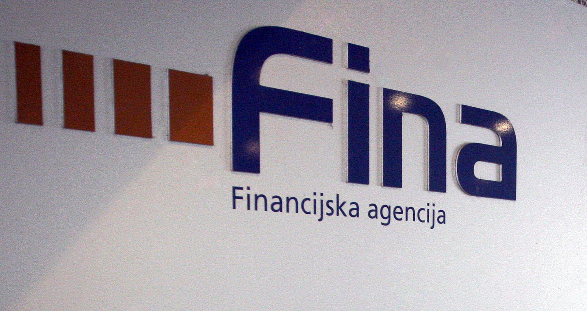 Zagreb, 10.06.2013 -  Ukupna vrijednost dospjelih nepodmirenih obveza poslovnih subjekata u Hrvatskoj je krajem travnja ove godine iznosila je 37,39 milijardi kuna, to je za 2,7 posto ili oko 1,03 milijarde kuna manje u odnosu na stanje s kraja oujka ove godine, a smanjenje je prvenstveno posljedica pokrenutih postupaka predsteèajne nagodbe, pokazuju podaci koje danas objavila Financijska agencija (Fina). Arhivska fotografija od 16.11.2011. godine prikazuje logo financijske agencije - Fine u Zagrebu. 
foto FaH/ Damir SENÈAR/ ik