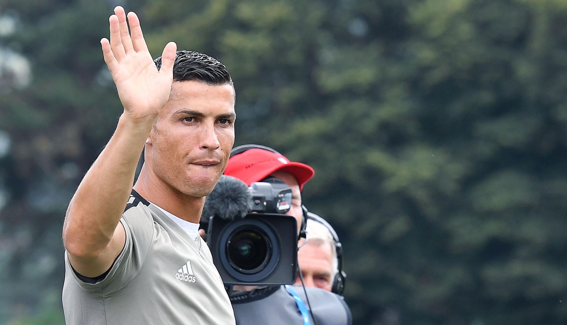 epa06945953 Juventus' Cristiano Ronaldo reacts before a soccer friendly match between Juvents A and Juventus B at Villar Perosa, Turin, 12 August 2018.  EPA/ALESSANDRO DI MARCO