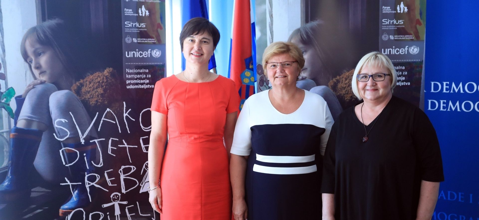 Zagreb: Predstavljena nacionalna kampanja "Svako dijete treba obitelj" 28.08.2018., Zagreb - U ministarstvu za demografiju, obitelj, mlade i socijalnu politiku odrzana je konferencija za medije povodom predstavljanja nacionalne kampanje "Svako dijete treba obitelj" koju pokrecu Ministarstvo za demografiju, obitelj, mlade i socijalnu politiku i UNICEF u suradnji s Forumom za kvalitetno udomiteljstvo. Valentina Otmacic, Nada Murganic, Marina Hoblaj.
Photo: Slavko Midzor/PIXSELL