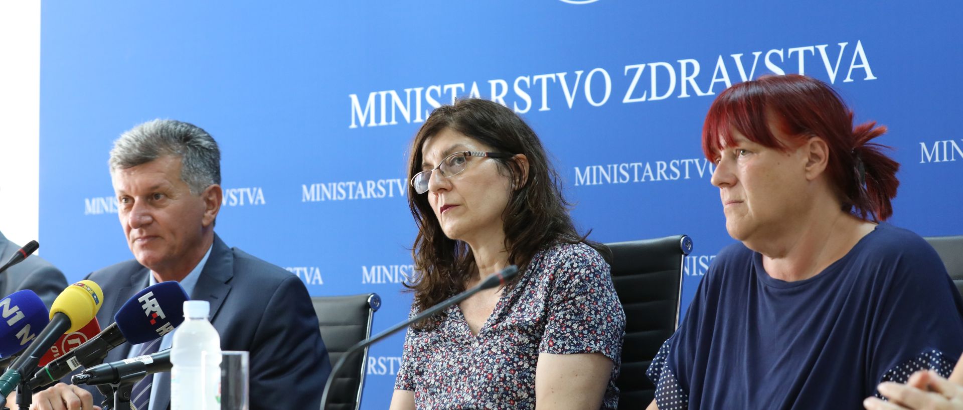 Zagreb, 20.08.2018 - Konferencija za medije povodm obrazloenja rezultata obducijskog nalaza nesretno preminulog Mattea Ruiæa.Na fotografiji Milan Kujundiæ, Vedrana Petroveèki, Maja Grba Bujeviæ.
foto HINA/ Admir BULJUBAIÆ/ abu