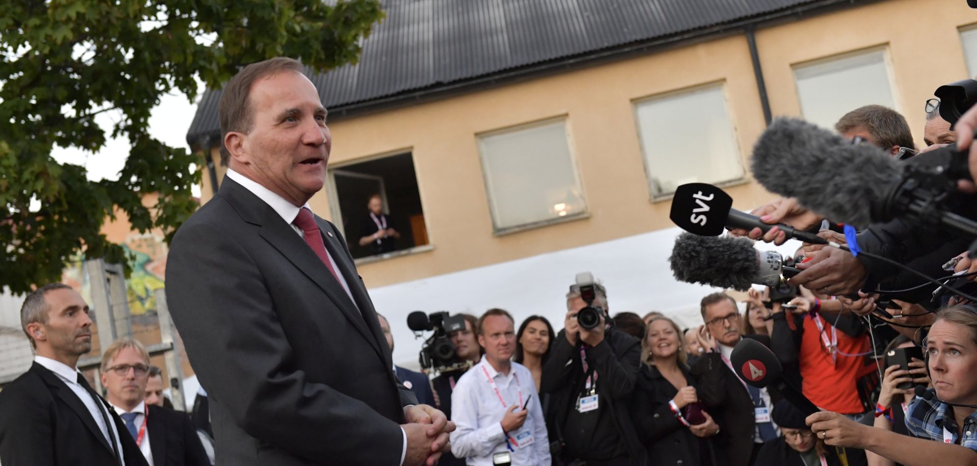 epa07008469 Swedish Prime Minister Stefan Lofven talks to media at the Social Democratic Party's election party in Stockholm, Sweden, 09 September 2018.  EPA/Jonas Ekstromer/TT  SWEDEN OUT