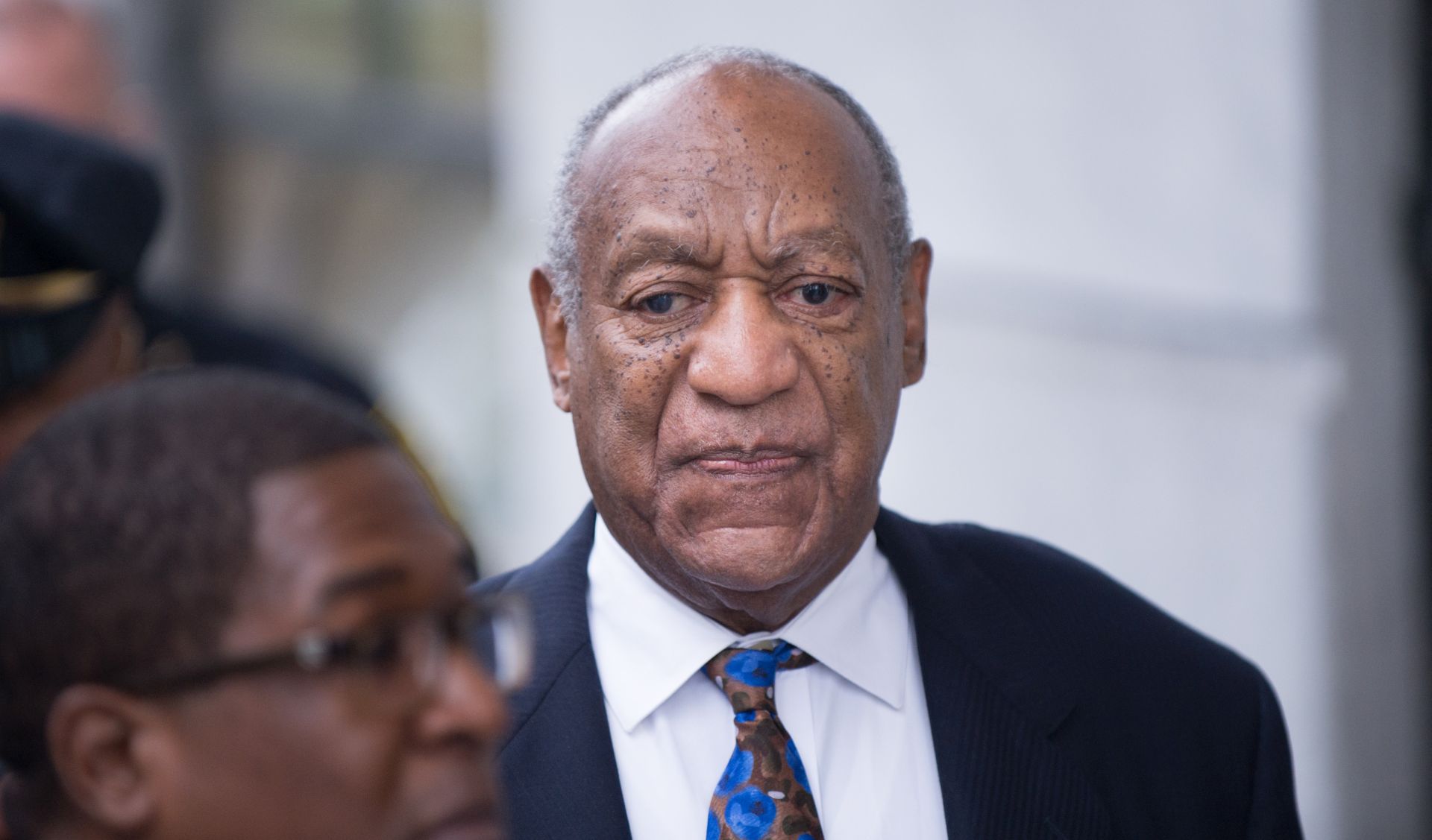 epa07043195 US entertainer Bill Cosby (R) arrives at the Montgomery County Courthouse in Norristown, Pennsylvania, USA, 24 September 2018 for sentencing. Cosby was found guilty on three counts including Aggravated Sexual Assault, against Andrea Constand in 2004.  EPA/TRACIE VAN AUKEN