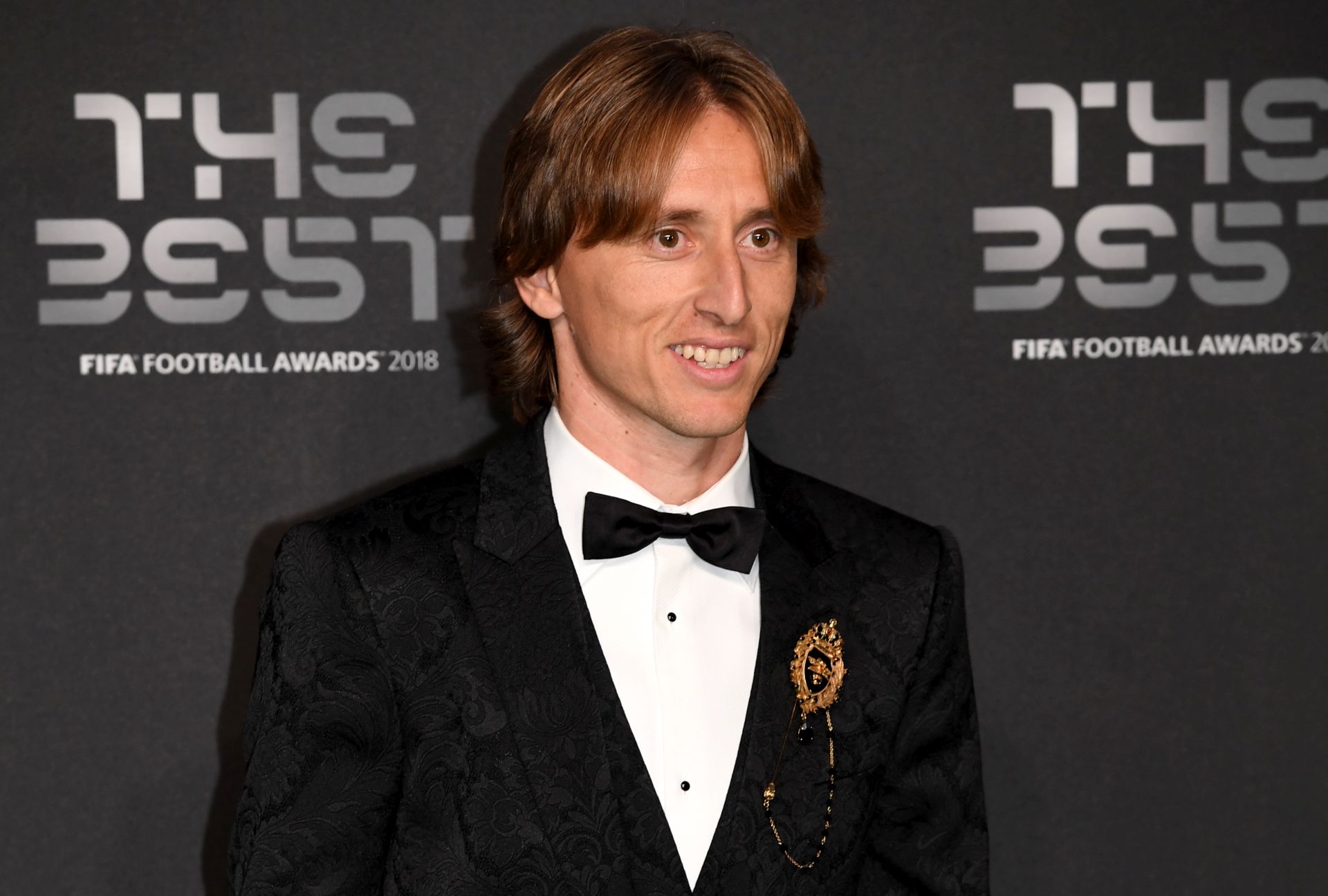 epa07043944 Real Madrid and Croatian team midfielder Luka Modric arrives for the Best FIFA Football Awards 2018 in London, Great Britain, 24 September 2018.  EPA/FACUNDO ARRIZABALAGA