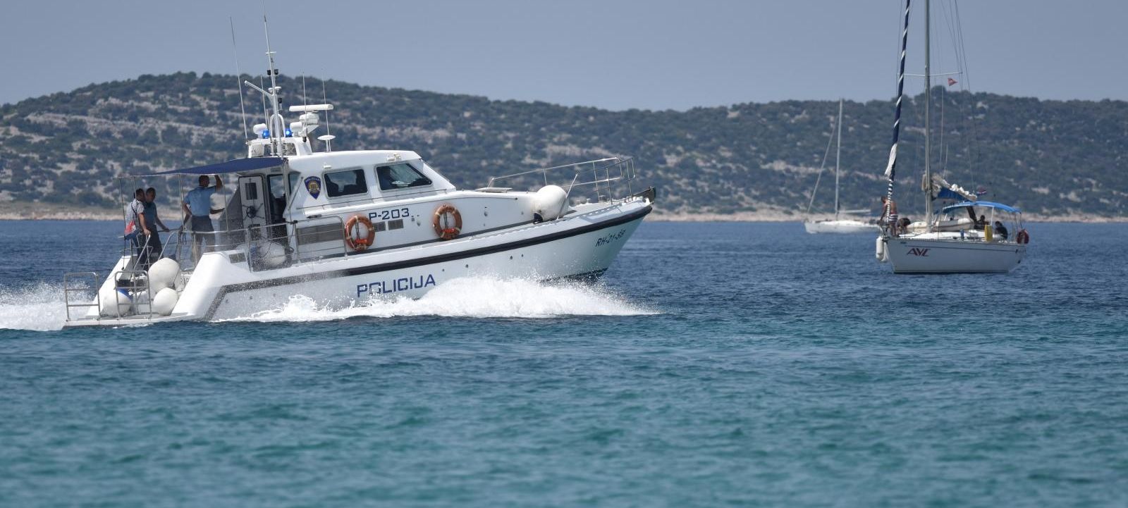 Šibenik: Ophodnja pomorske policije u šibenskom akvatoriju 04.07.2018., Sibenik - Ophodnja pomorske policije u sibenskom akvatoriju. 
Photo: Hrvoje Jelavic/PIXSELL