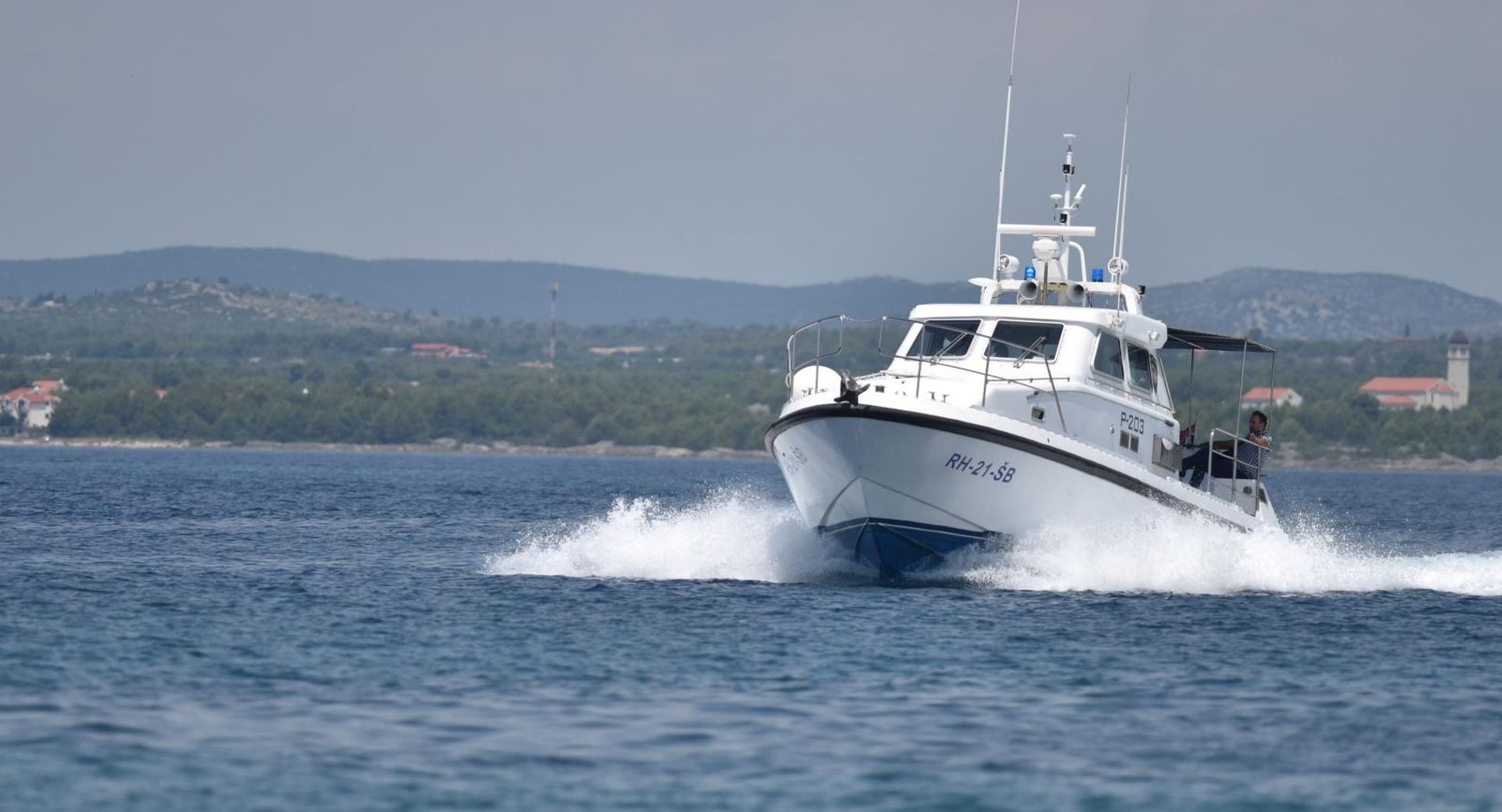 Šibenik: Ophodnja pomorske policije u šibenskom akvatoriju 04.07.2018., Sibenik - Ophodnja pomorske policije u sibenskom akvatoriju. 
Photo: Hrvoje Jelavic/PIXSELL