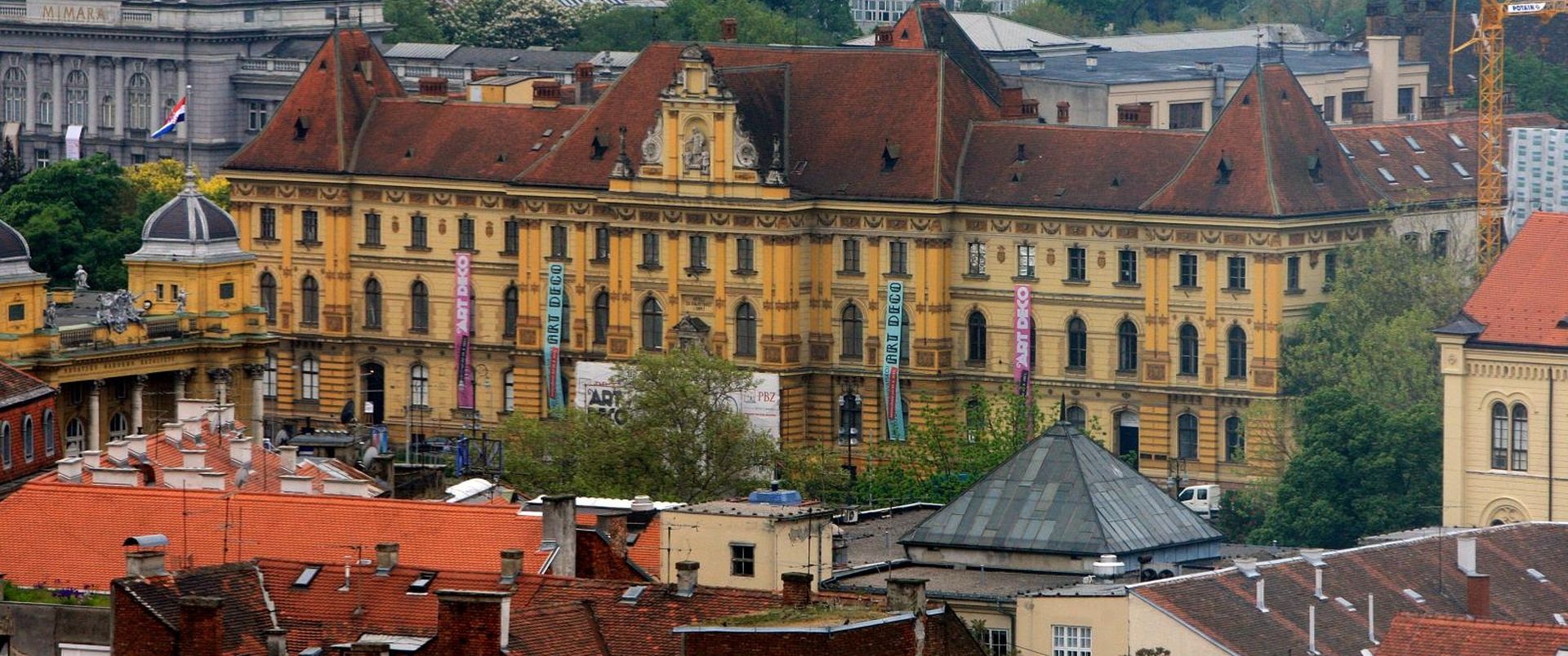 26.04.2011., Zagreb - Muzej za umjetnost i obrt te Skola primijenjene umjetnosti i dizajna na Trgu marsala Tita. 
Photo: Boris Scitar/PIXSELL