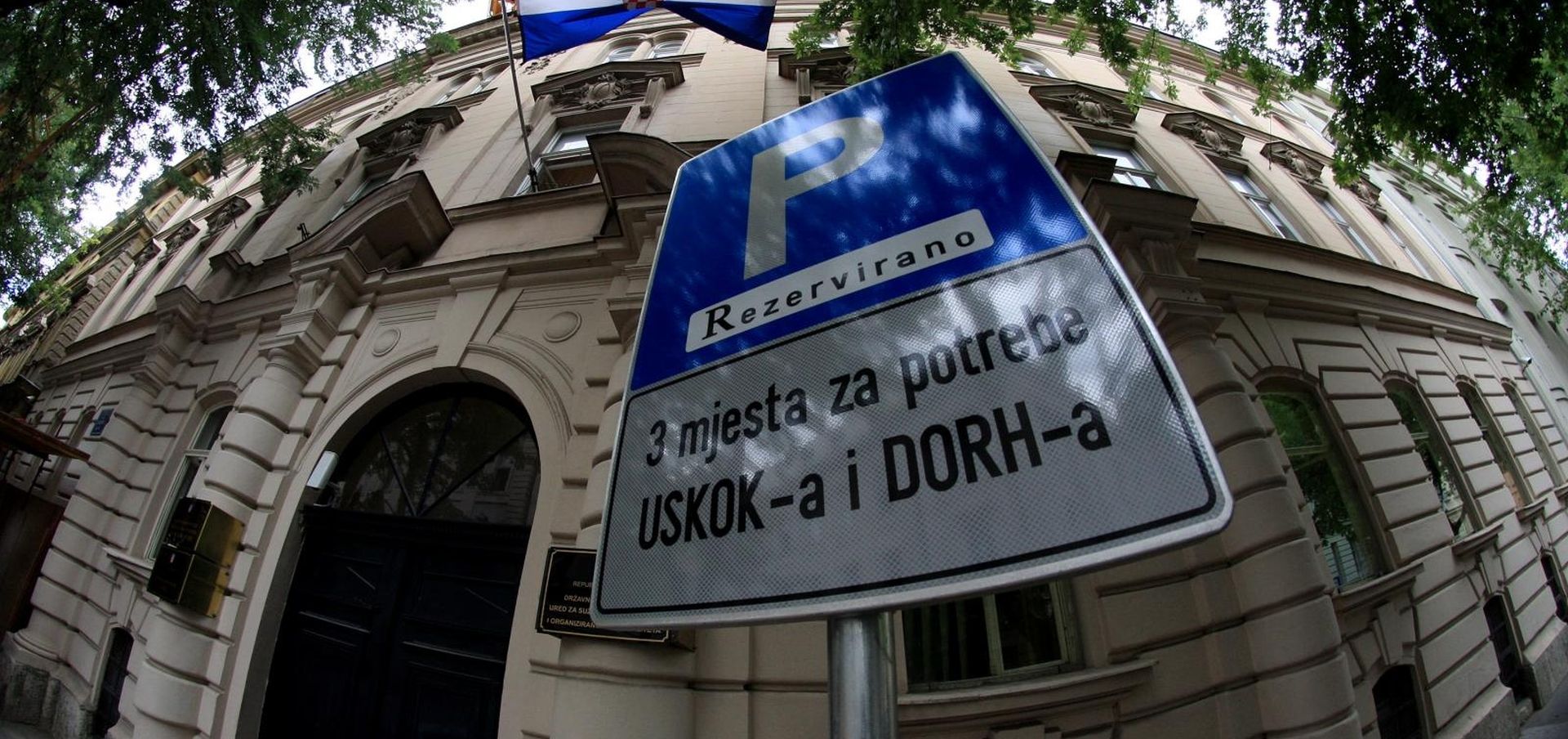 21.07.2001. Gajeva 30,Zagreb - Zgrada u Gajevoj 30 u kojoj je sjediste DORH-a i USKOK-a.
Photo: Boris Scitar/PIXSELL