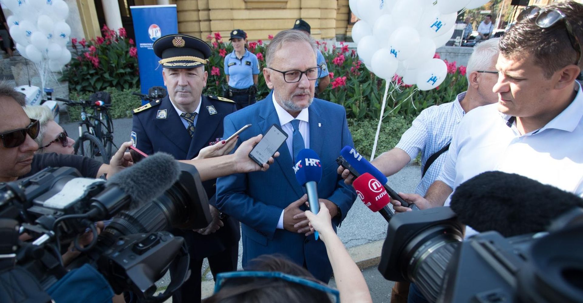 12.09.2018., Zagreb - Na Trgu Republike Hrvatske odrzan je edukativno preventivni program u sklopu akcije - Postujte nase znakove.
Photo: Davor Puklavec/PIXSELL