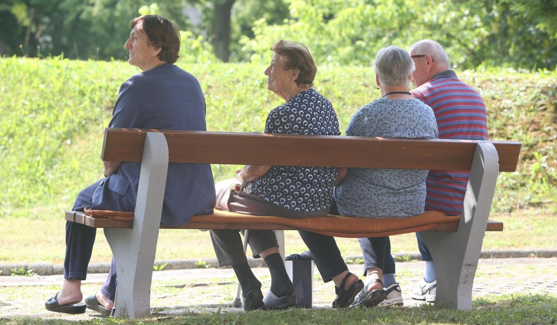 25.05.2018., Karlovac - Umirovljenici uzivaju u lijepom proljetnom vremenu. 

Photo: Kristina Stedul Fabac/PIXSELL