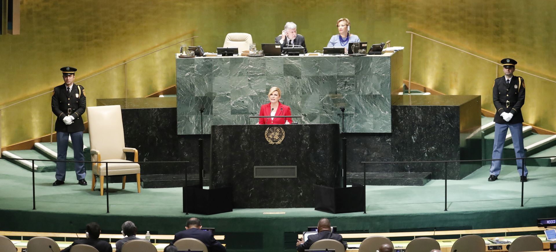 epa07048423 Croatian President Kolinda Grabar-Kitarovic speaks during the General Debate of the General Assembly of the United Nations at United Nations Headquarters in New York, New York, USA, 26 September 2018. The General Debate of the 73rd session began on 25 September 2018.  EPA/JASON SZENES