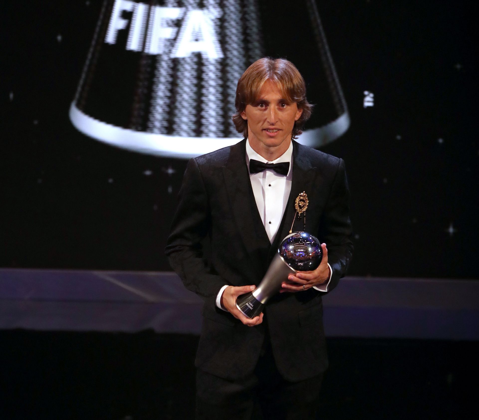 The Best FIFA Football Awards 2018 - Royal Festival Hall Luka Modric poses with his Best FIFA Men's Player Award during the Best FIFA Football Awards 2018 at the Royal Festival Hall, London. Tim Goode  Photo: Press Association/PIXSELL
