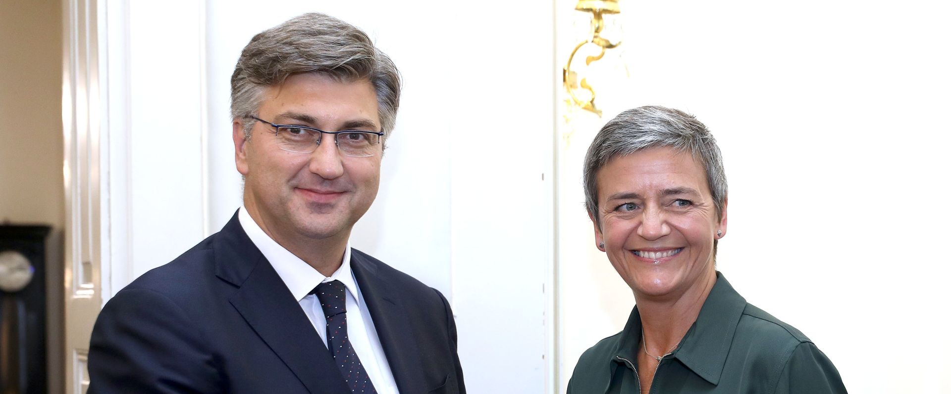 Plenkovic primio povjerenicu EK za tržišno natjecanje Margrethe Vestager 07.06.2018., Zagreb- Predsjednik Vlade Andrej Plenkovic primio je u Banskim dvorima povjerenicu Europske komisije za trzisno natjecanje Margrethe Vestager.
Photo: Patrik Macek/PIXSELL