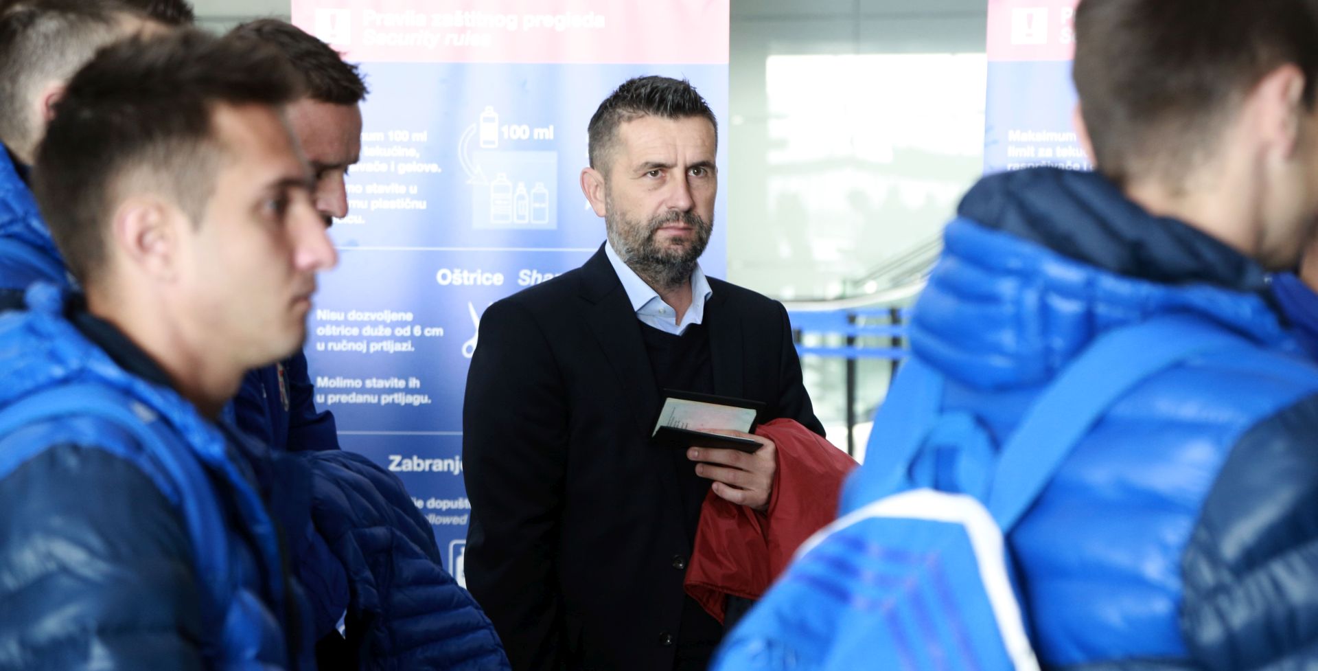 Zagreb, 3.10.2018 - Odlazak momčadi Dinama na utakmicu 2. kola UEFA Europa lige u Bruxelles iz Zračne luke Franjo Tuđman.  Na slici trener Nenad Bjelica.
Foto HINA/ Dario GRZELJ/ dag