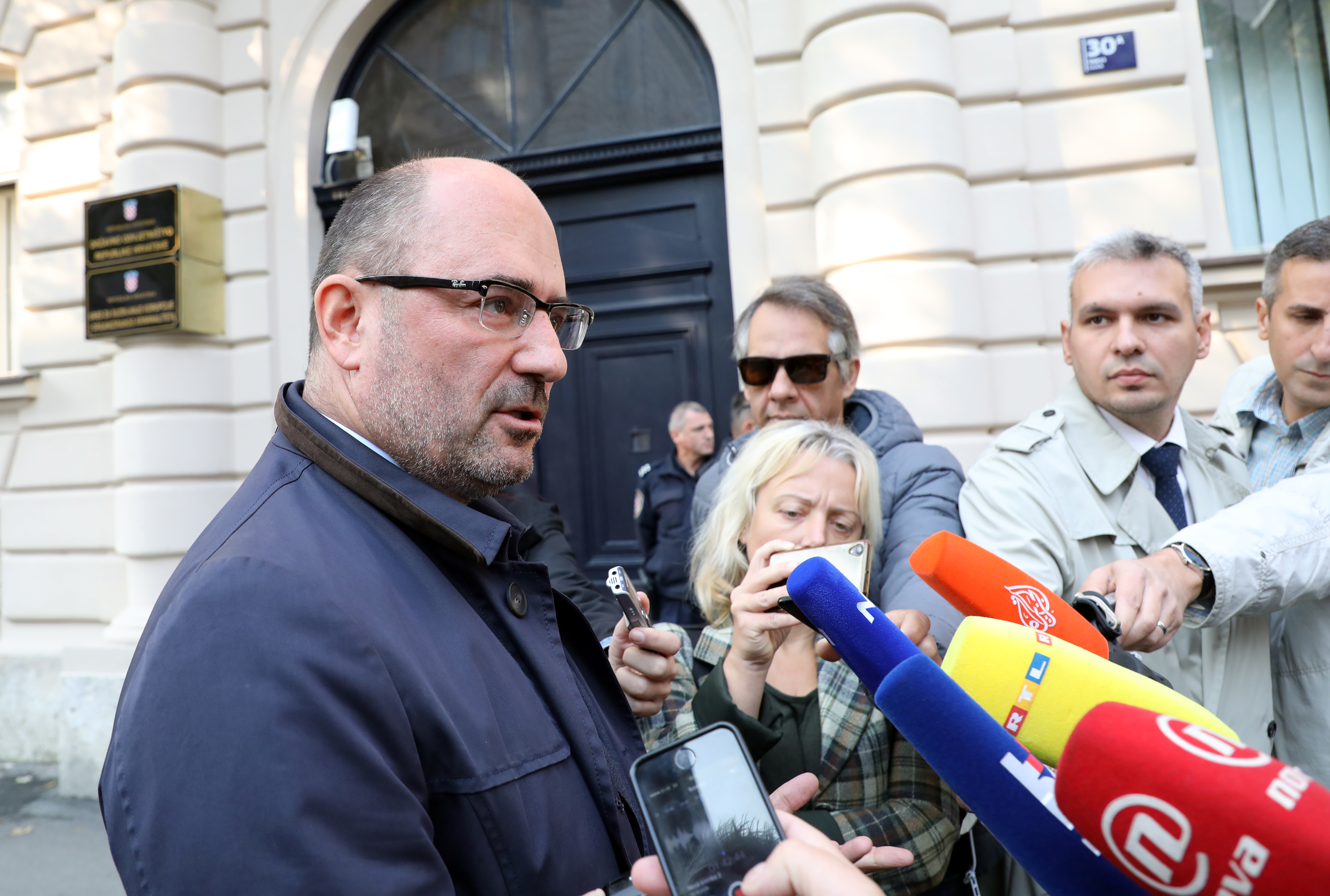 Zagreb, 9.10.2018. - Milijan Brkiæ izaao je iz prostorija USKOK-a. foto HINA/ Admir BULJUBAIÆ/ ml
