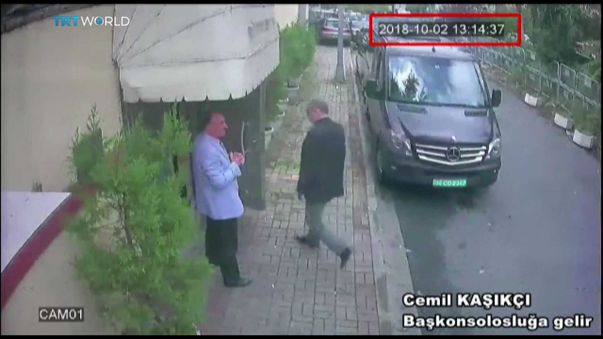 epa07083701 A frame grab from a police CCTV video made available through Turkish Newspaper Sabah allegedly shows Saudi journalist Jamal Khashoggi (R) entering the Saudi consulate in Istanbul, Turkey, 02 October 2018 (issued 10 October 2018). Saudi journalist Jamal Khashoggi has gone missing after visiting the Saudi consulate in Istanbul on 02 October to complete routine paperwork.  EPA/SABAH NEWSPAPER HANDOUT TURKEY OUT HANDOUT EDITORIAL USE ONLY/NO SALES