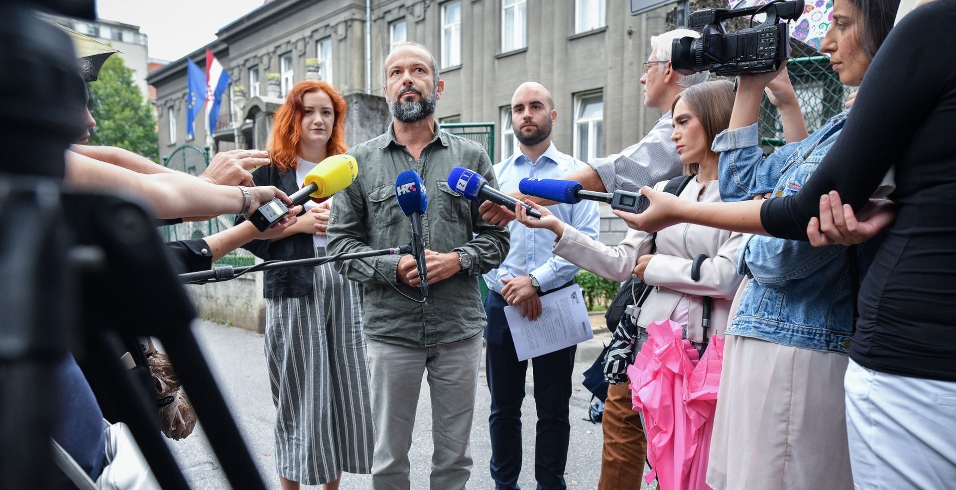 Zagreb: Konferencija za medije građanske inicijative Narod odlučuje 01.09.2018., Zagreb - Inicijativa Narod odlucuje odrzala je konferenciju za novinare jer ministar Lovro Kuscevic ne dopusta provjeru potpisa za referendum. Hrvoje Pende.
Photo: Sandra Simunovic/PIXSELL