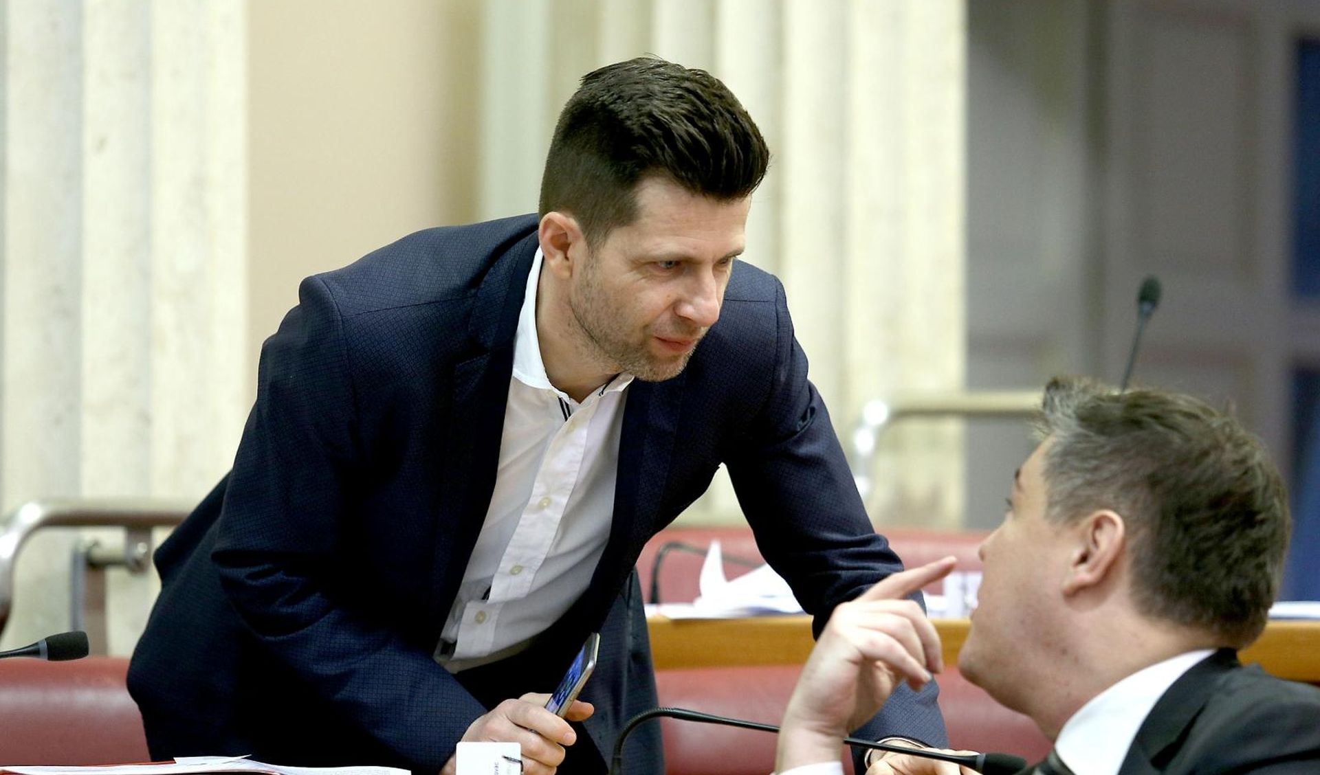 05.02.2016., Zagreb - Danasnji nastavak 2. sjednice Sabora RH poceo je stankom zbog rasprave o rastu BDP koju je zatrazio klub zastupnika SDP-a. Mario Habek; Boris Lalovac
Photo: Patrik Macek/PIXSELL