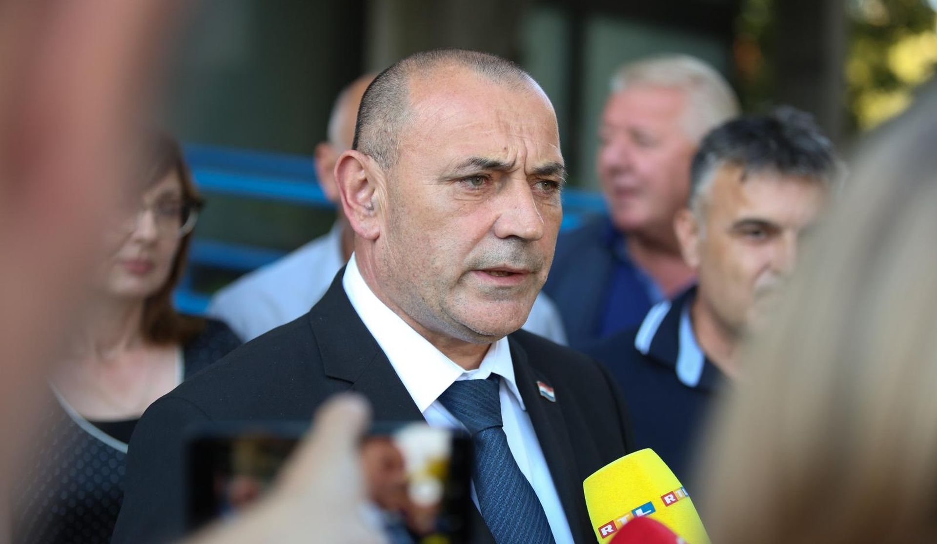 18.09.2018., Zagreb - Predstavnici braniteljskih udruga u Ministarstvu hrvatskih branitelja stigli su na poziv ministra Tome Medveda, kako bi razgovarali o najavljenom prosvjedu u Vukovaru zbog nerjesavanja ratnih zlocina te zahtjevu dijela udruga za ocitovanjem saborskog zastupnika SDSS-a Milorada Pupovca o Domovinskom ratu i odnosima RH i Srbije. 
Photo: Matija Habljak/PIXSELL