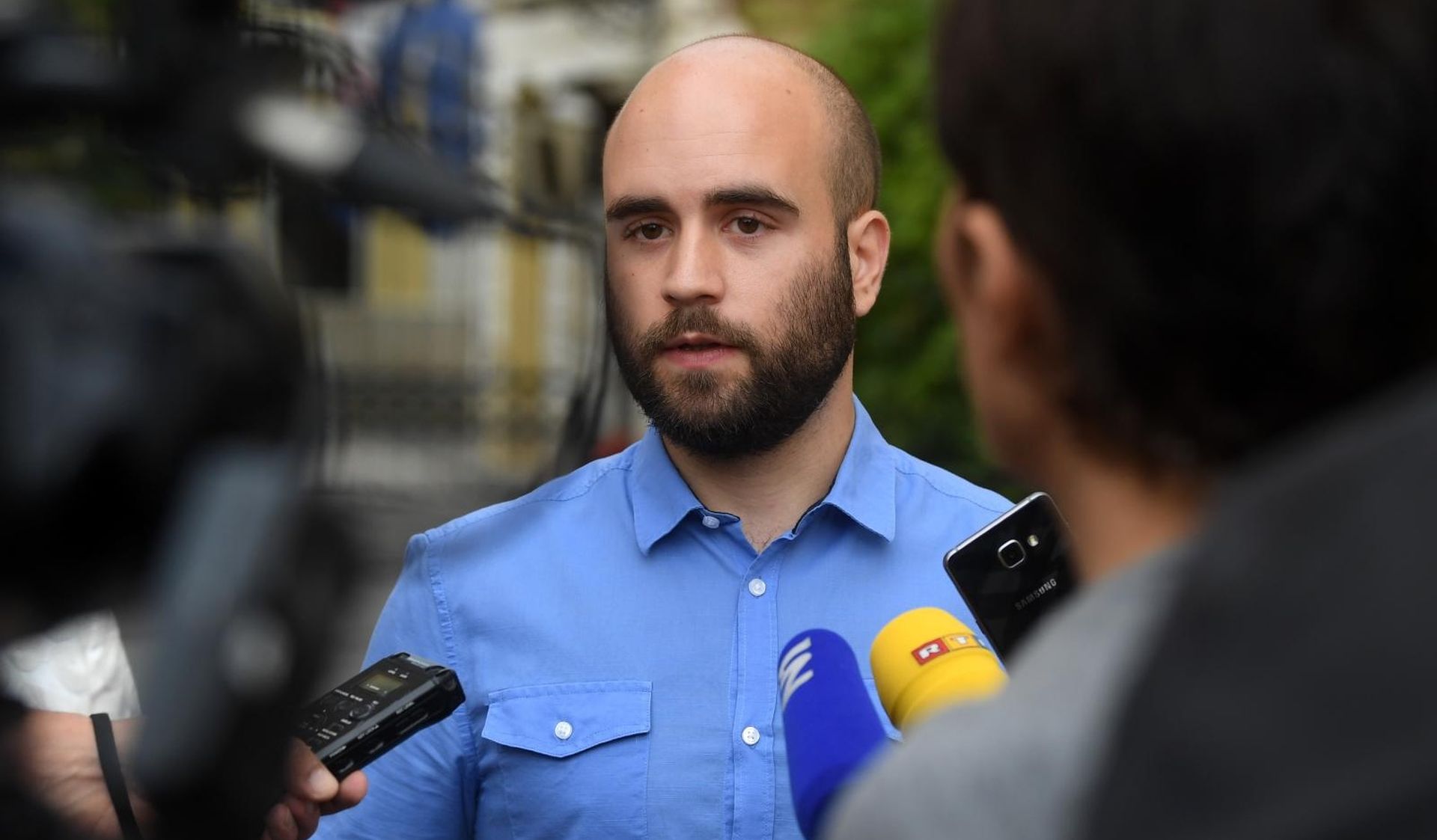 23.07.2018., Zagreb - Ispred Drzavnog izbornog povjerenstva, konferencija za medije gradjanske inicijative Narod odlucuje. Luka Mlinaric,.
Photo: Marko Lukunic/PIXSELL