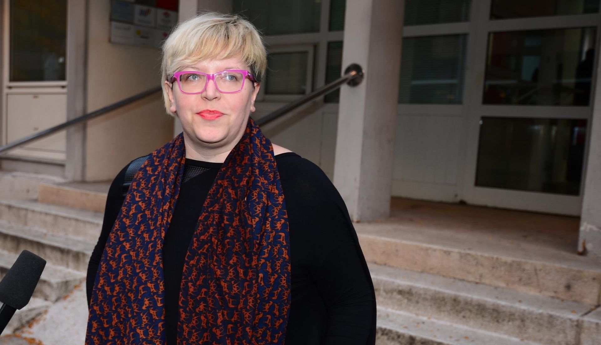 31.10.2016., Zagreb - Kandidatkinja za predsjednika SDP-a Karolina Leakovic, predala je u sjedistu SDP-a prikupljene potpise potpore za predsjednika stranke. 
Photo: Marko Prpic/PIXSELL