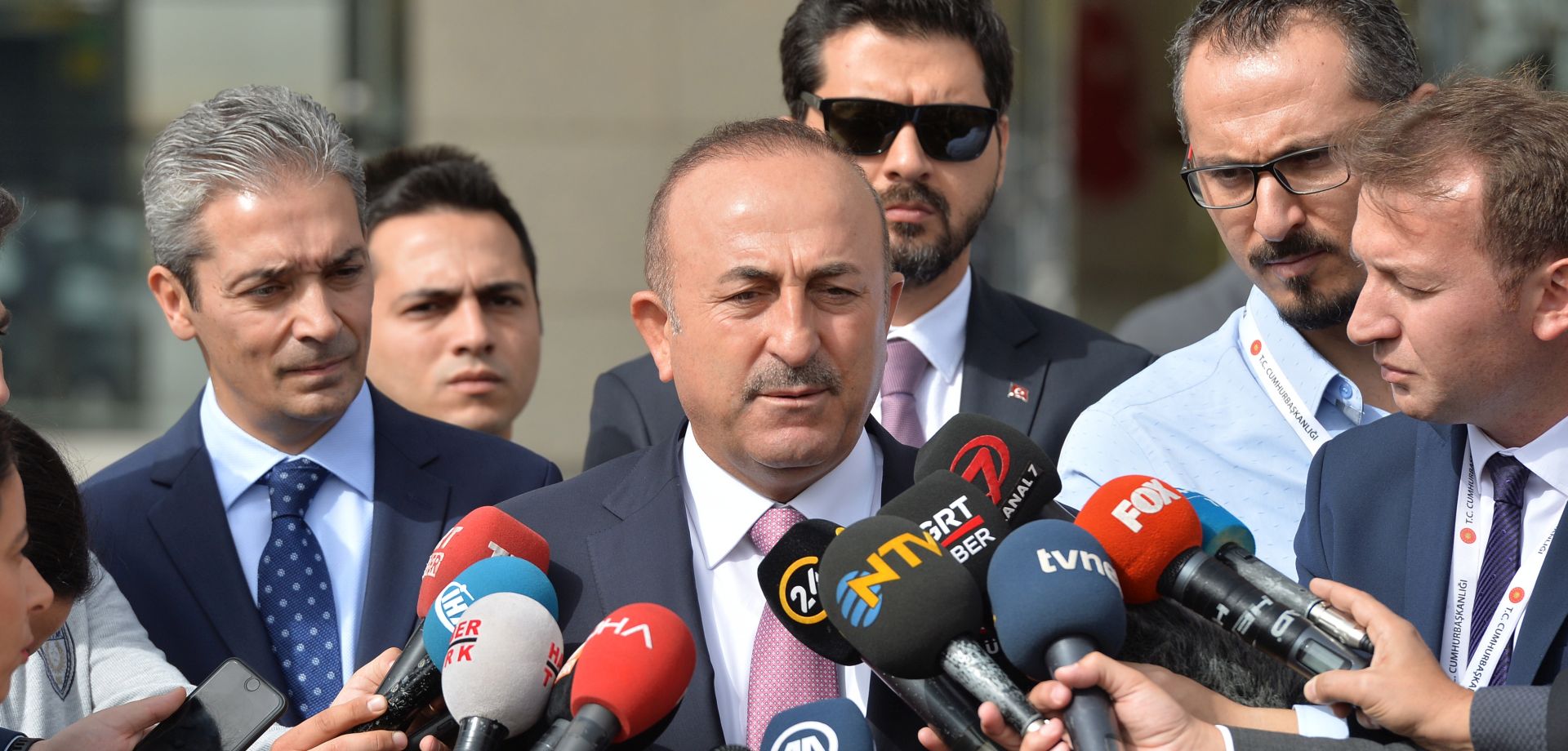 epa07099346 Turkish Foreign Minister Mevlut Cavusoglu (C) speaks to the media at Ankara Esenboga Airport in Ankara, Turkey, 17 October 2018. Cavusoglu, who met on the day with US Secretary of State Mike Pompeo, said that Turkish police will search the Saudi Consul residence and diplomatic cars for missing Saudi journalist Jamal Khashoggi, who disappeared after entering the Saudi consulate in Istanbul, Turkey on 02 October.  EPA/STRINGER