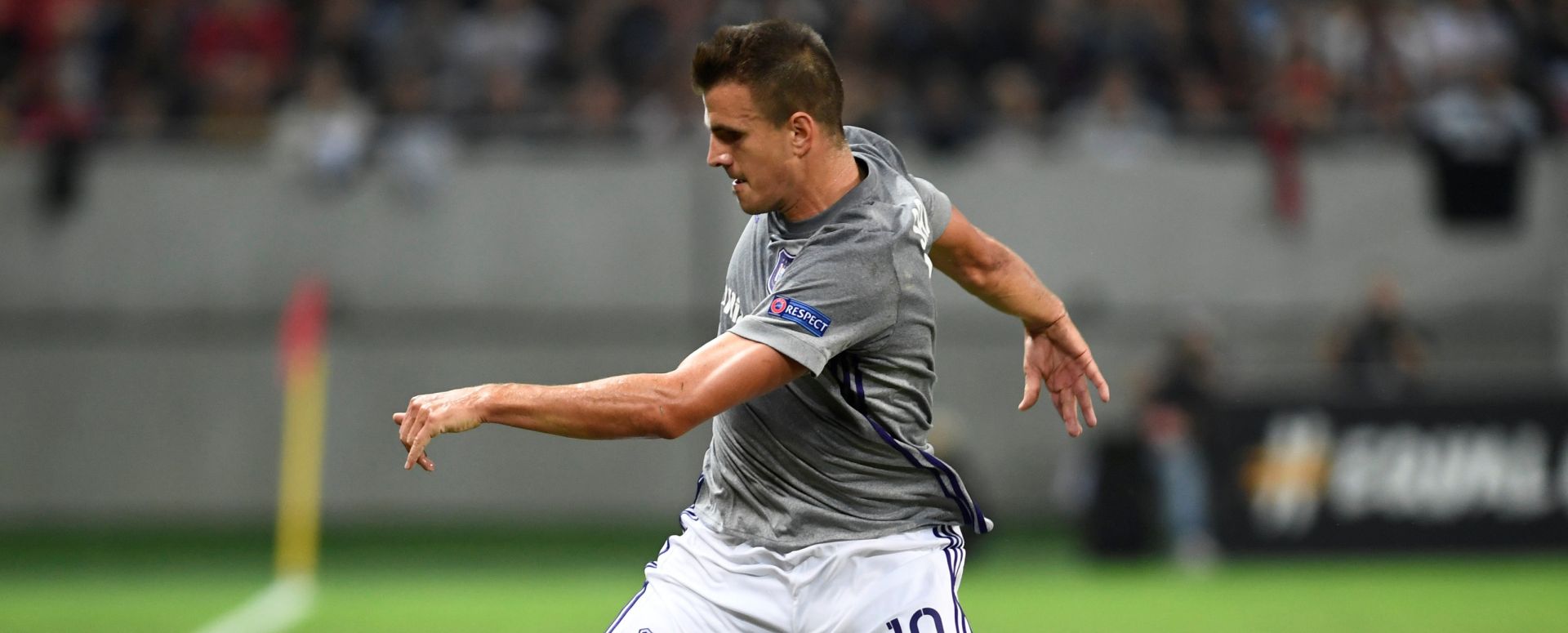 Europa League - Group Stage - Group D - Spartak Trnava v Anderlecht Soccer Football - Europa League - Group Stage - Group D - Spartak Trnava v Anderlecht - Anton Malatinsky Stadium, Trnava, Slovakia - September 20, 2018  Anderlecht's Ivan Santini in action with Spartak Trnava's Erik Jirka   REUTERS/Radovan Stoklasa RADOVAN STOKLASA