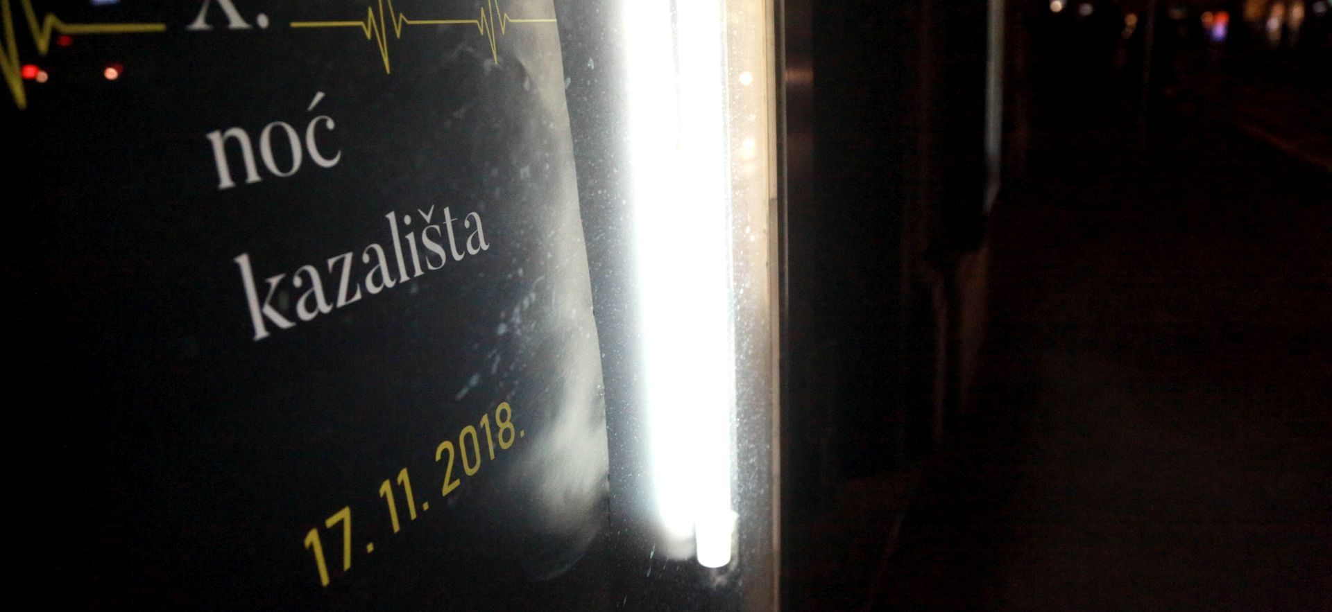 Zagreb, 17.11.2018 - Deseta Noć kazališta, kojoj je cilj popularizirati kazališnu umjetnost na svim izvedbenim razinama i za sve dobne skupine, održava se i ove godine u kazališnim kućama diljem zemlje, a u okviru manifestacije pokrenut je i projekt "Kazalište za mene". Noć kazališta održava se tradicionalno treće subote u studenome, tjedan dana prije dodjele Nagrada hrvatskog glumišta. Na slici plakat.
Foto HINA/ Dario GRZELJ/ dag