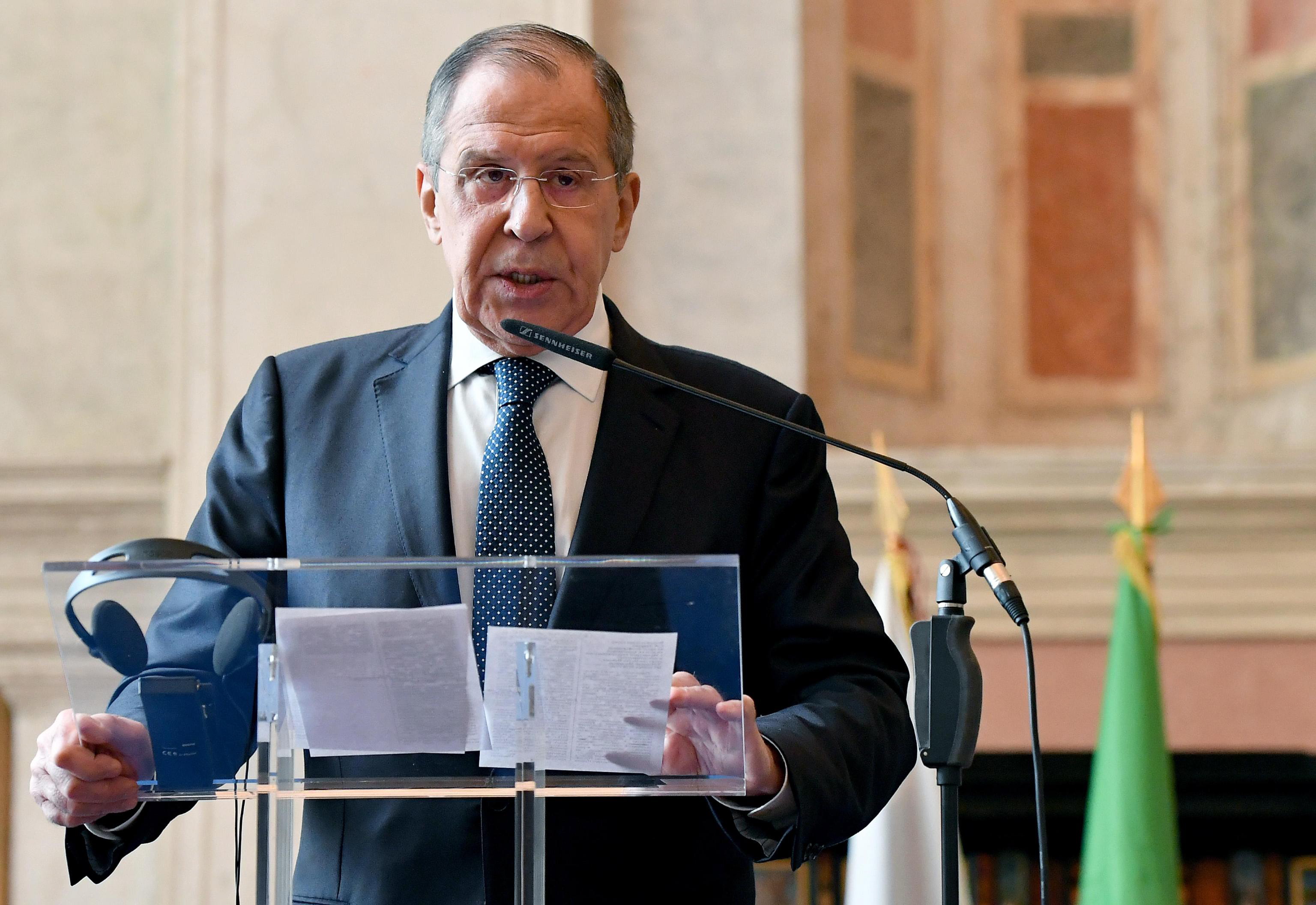 epa07184819 Russian Minister for Foreign Affairs Sergei Lavrov speaks at a joint media conference with eItalian Minister for Foreign Affairs Enzo Moavero Milanesi (unseen) following their talks during a meeting at the Villa Madama, in Rome, Italy, 23 November 2018.  EPA/ETTORE FERRARI
